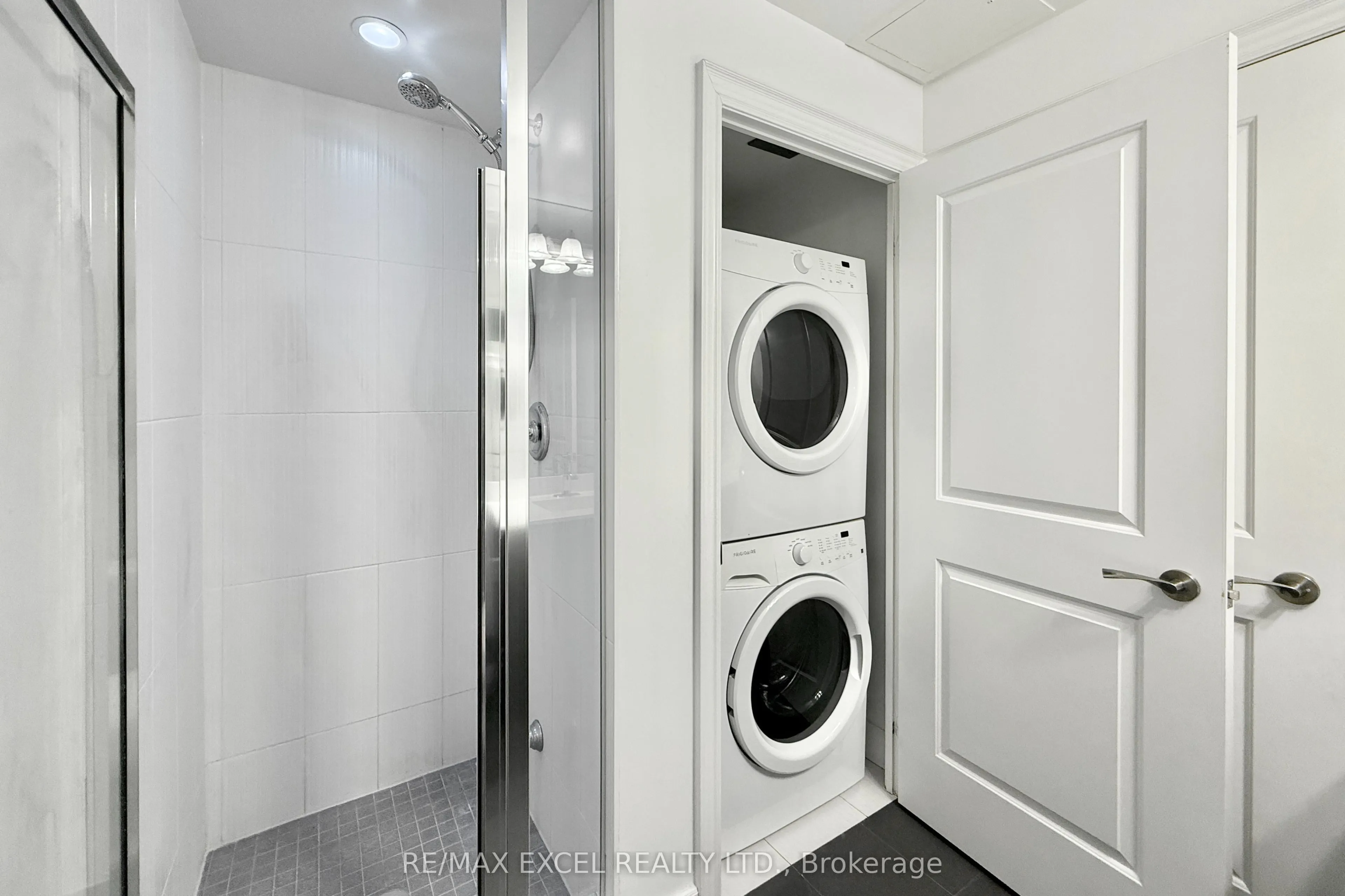 89 South Town Centre Boulevard, #8