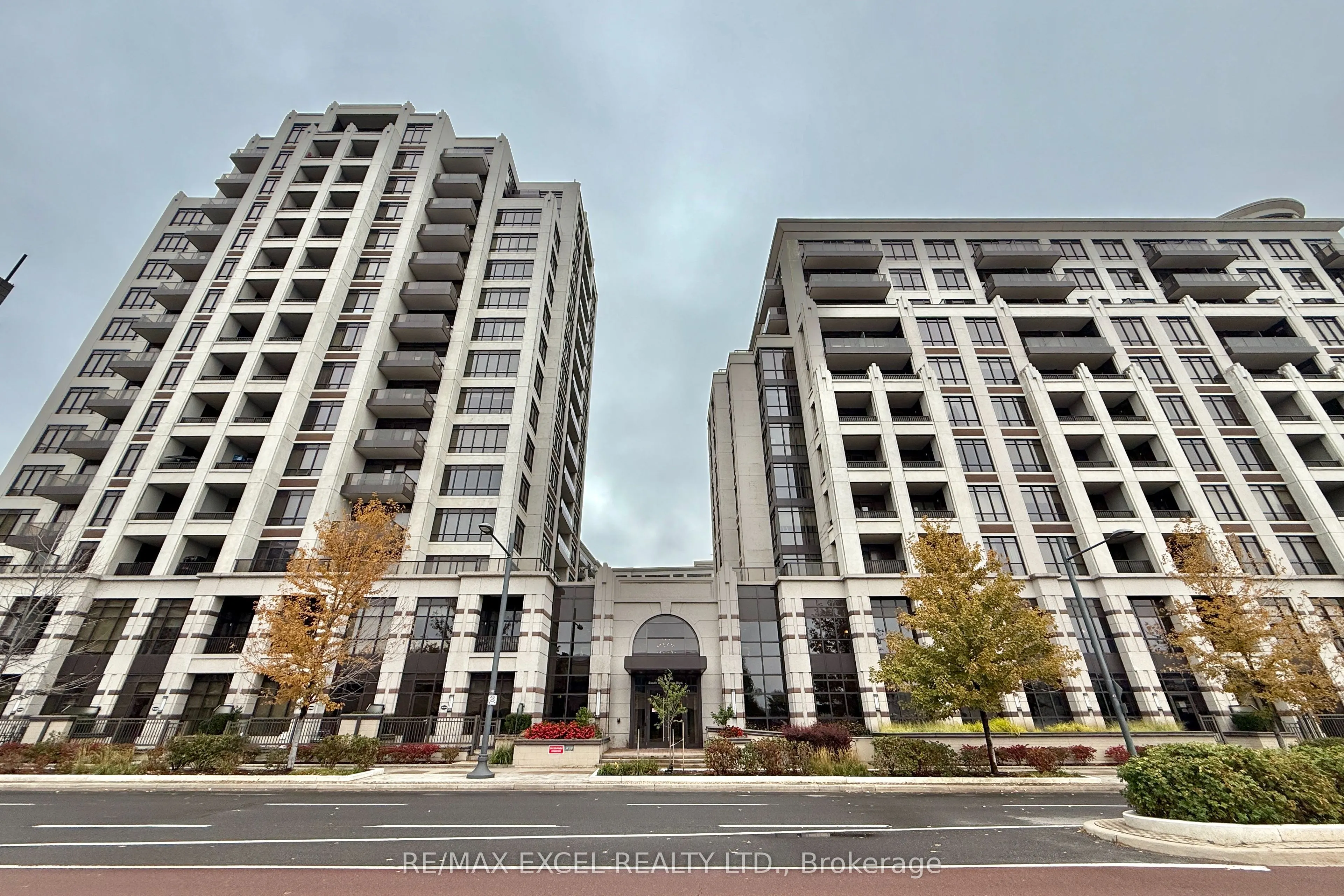 89 South Town Centre Boulevard, #8