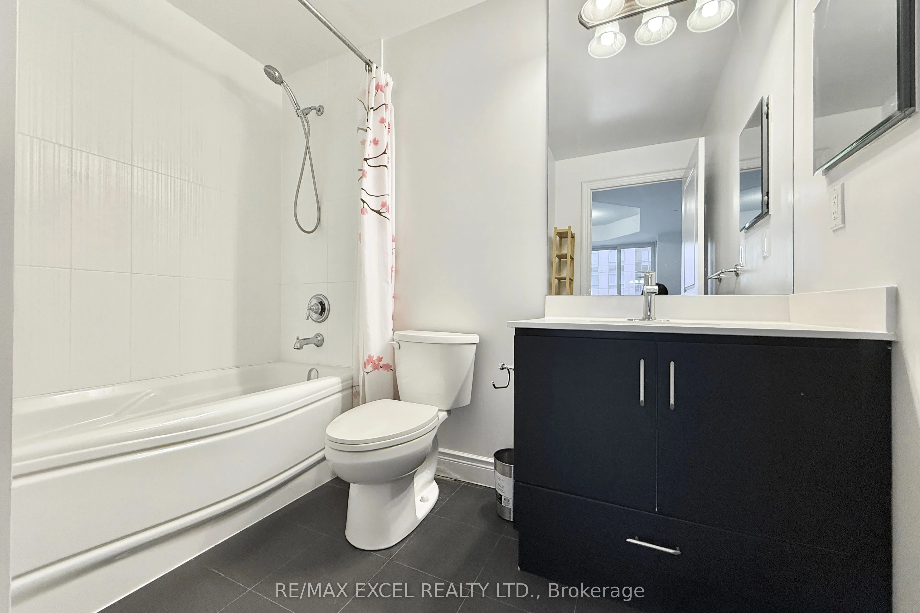 89 South Town Centre Boulevard, #8