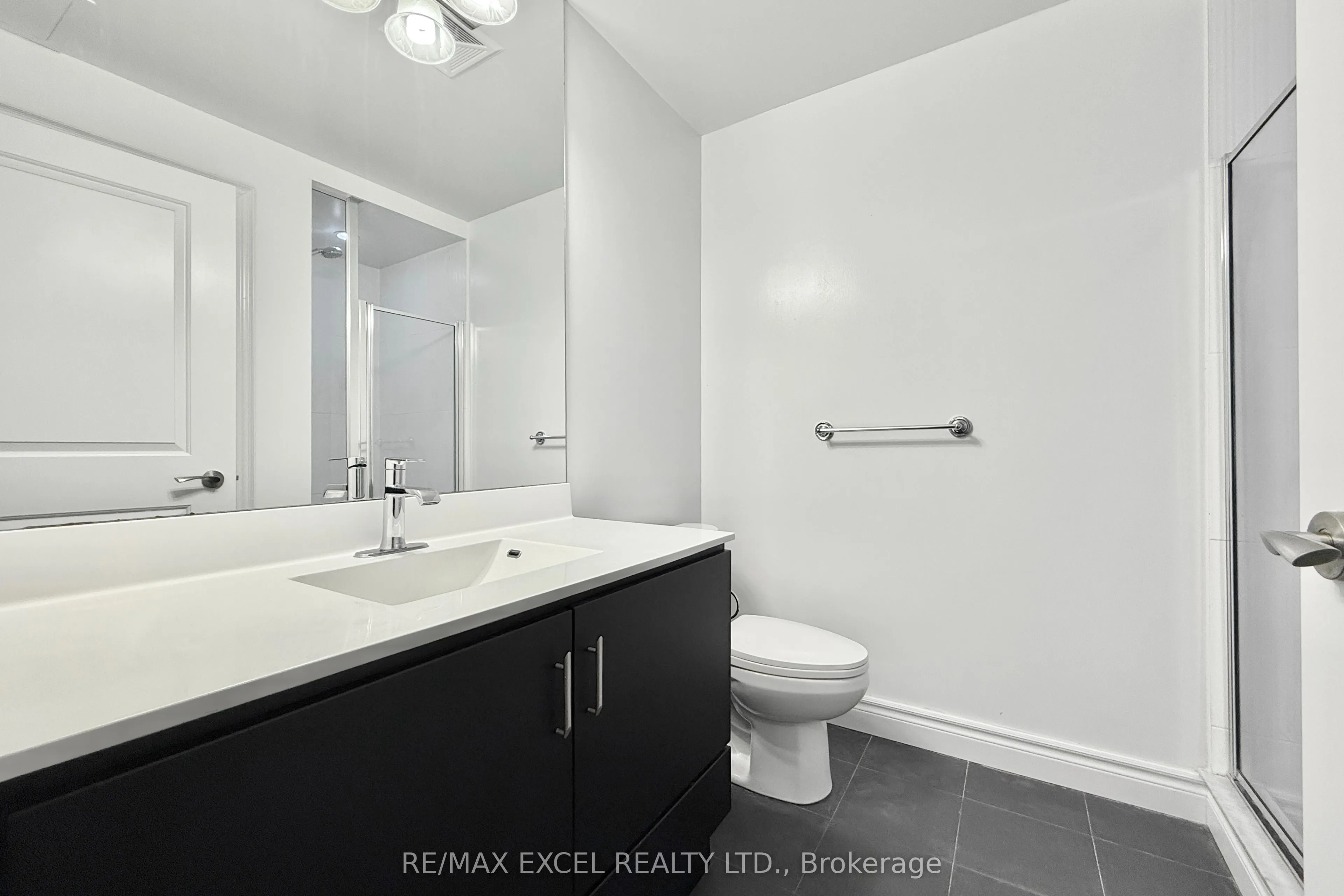 89 South Town Centre Boulevard, #8