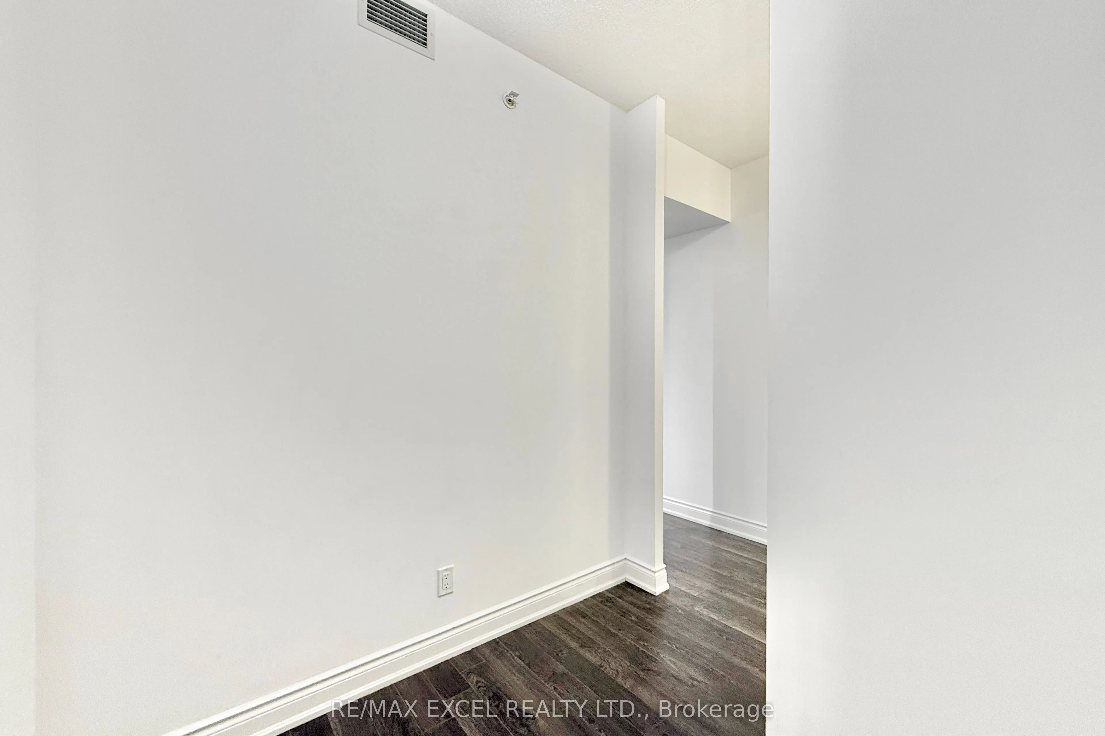 89 South Town Centre Boulevard, #8