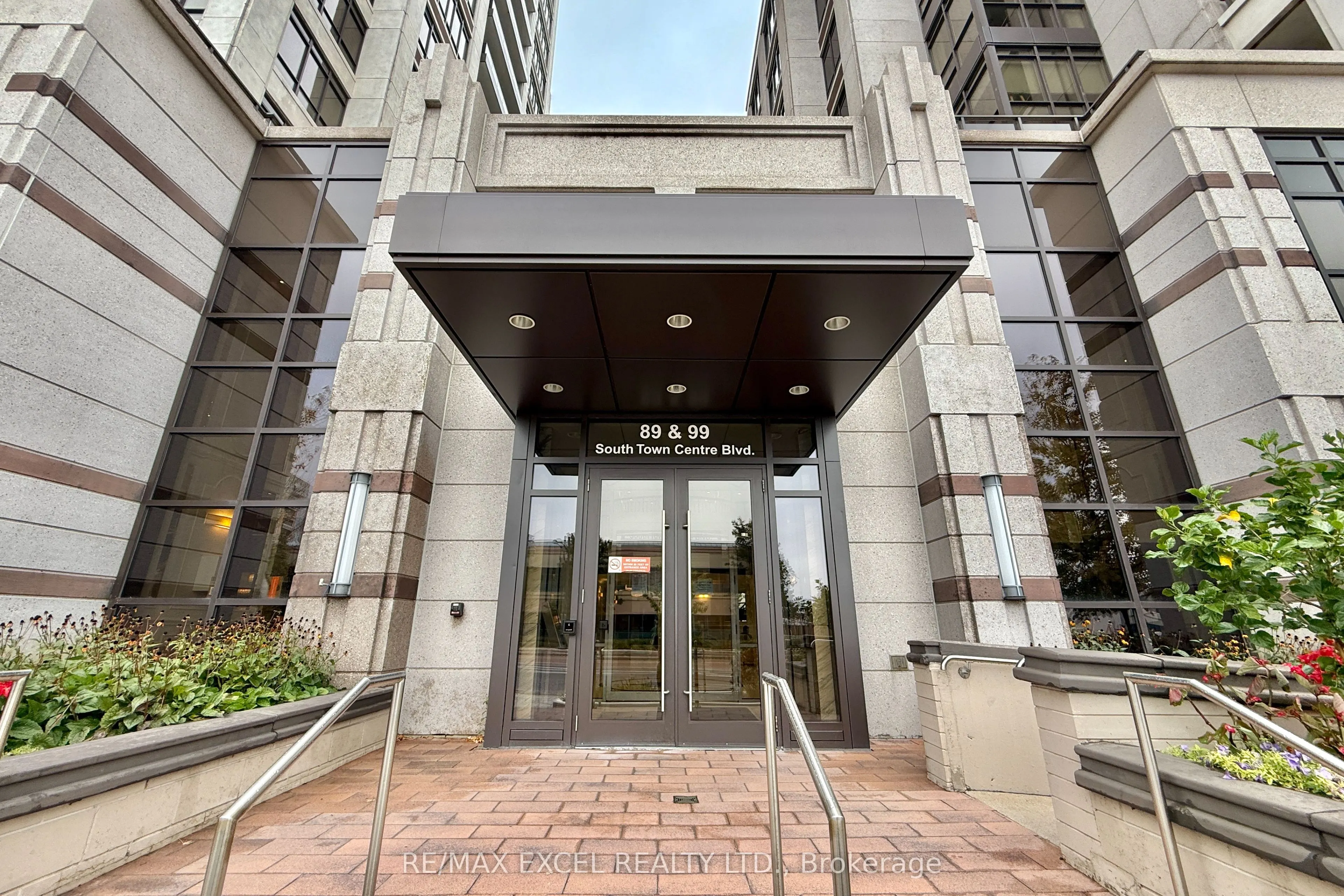 89 South Town Centre Boulevard, #8