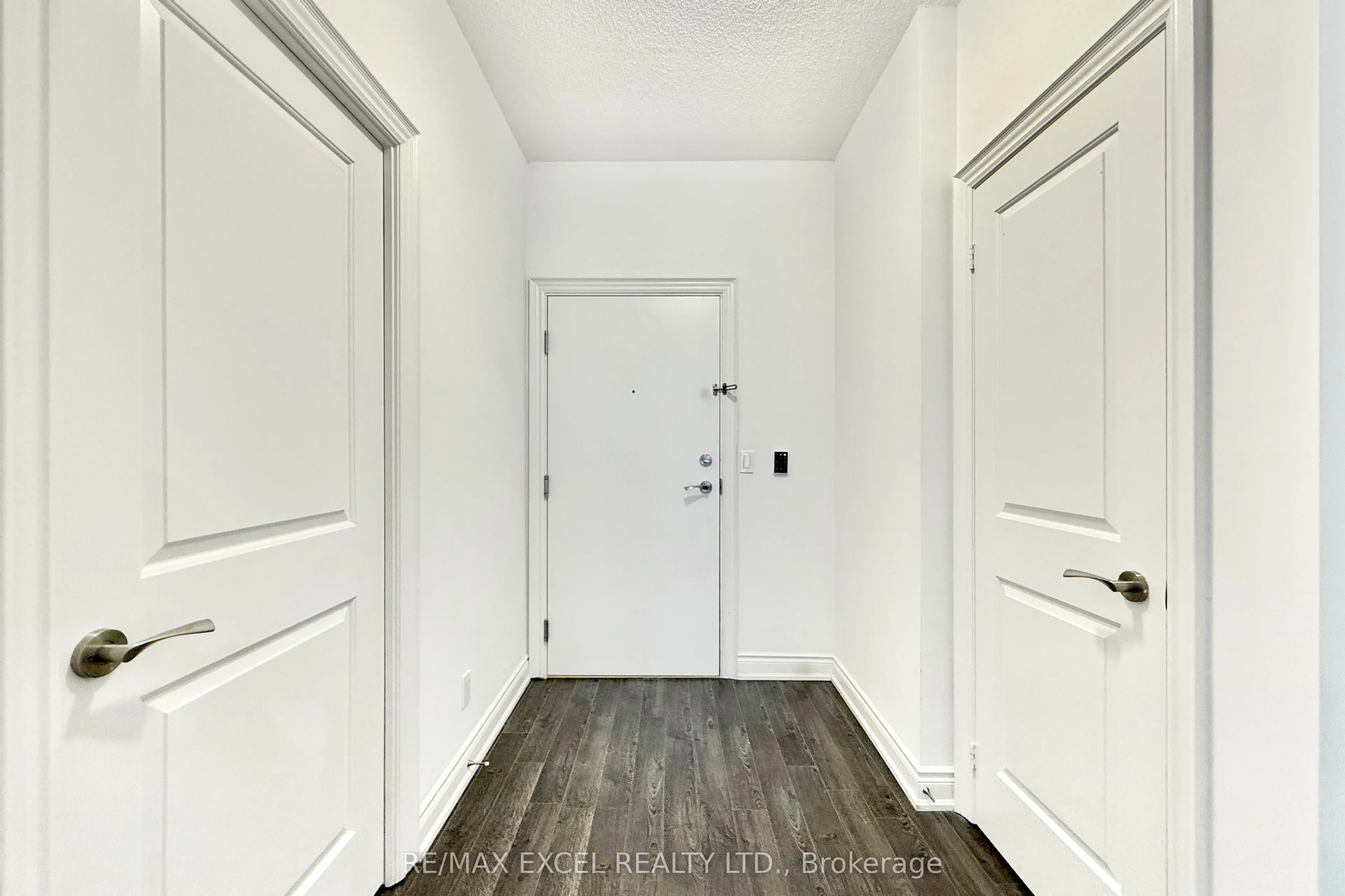 89 South Town Centre Boulevard, #8