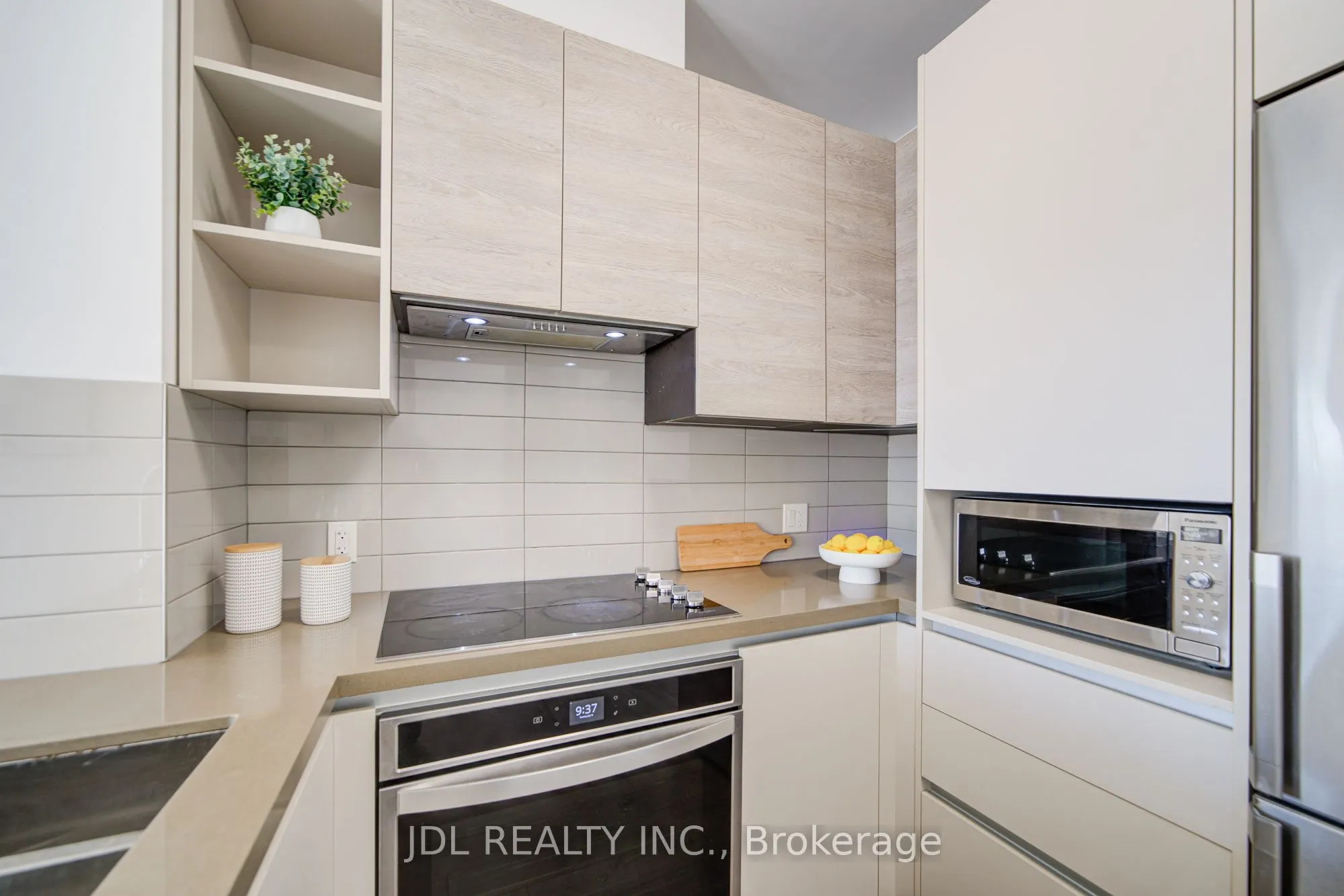 398 Highway 7 E, #803