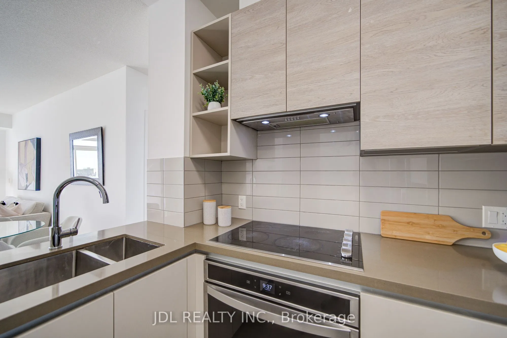 398 Highway 7 E, #803