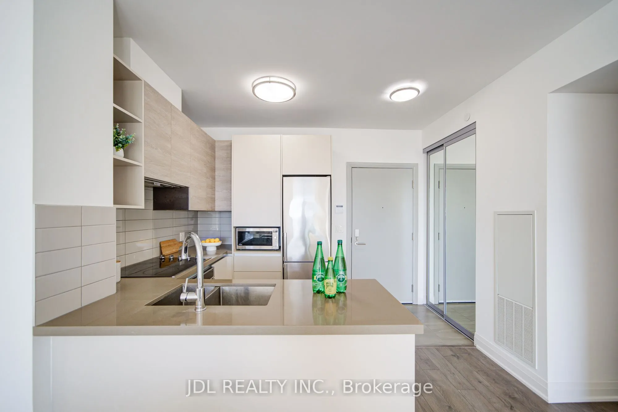 398 Highway 7 E, #803