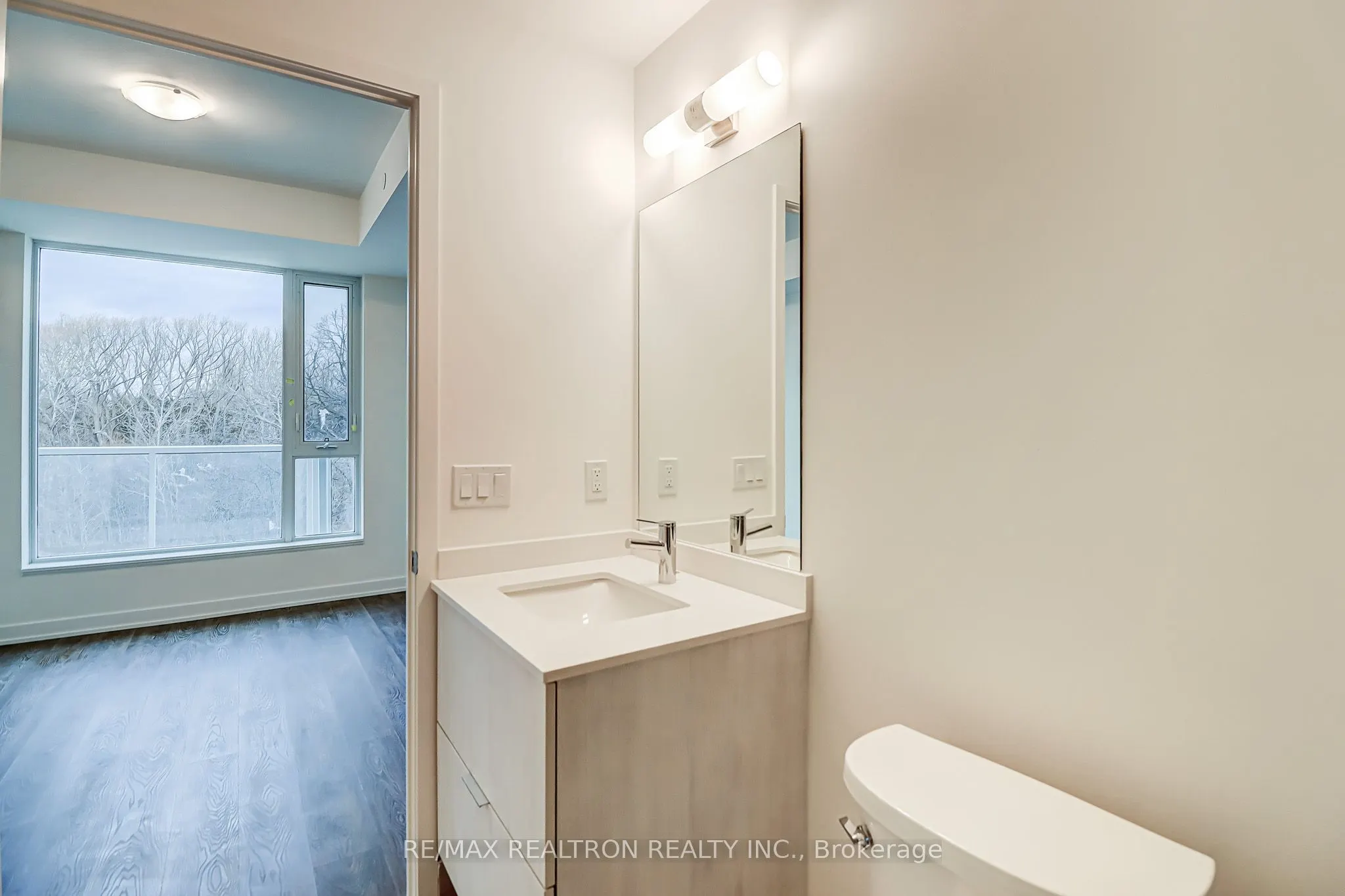 2 David Eyer Road, #722