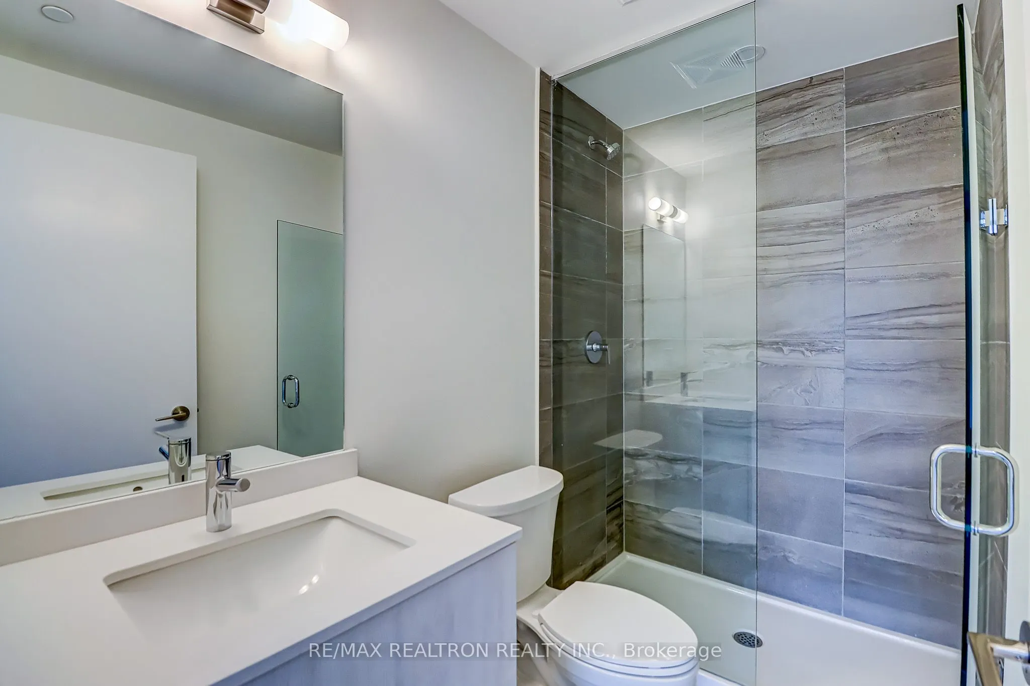 2 David Eyer Road, #722