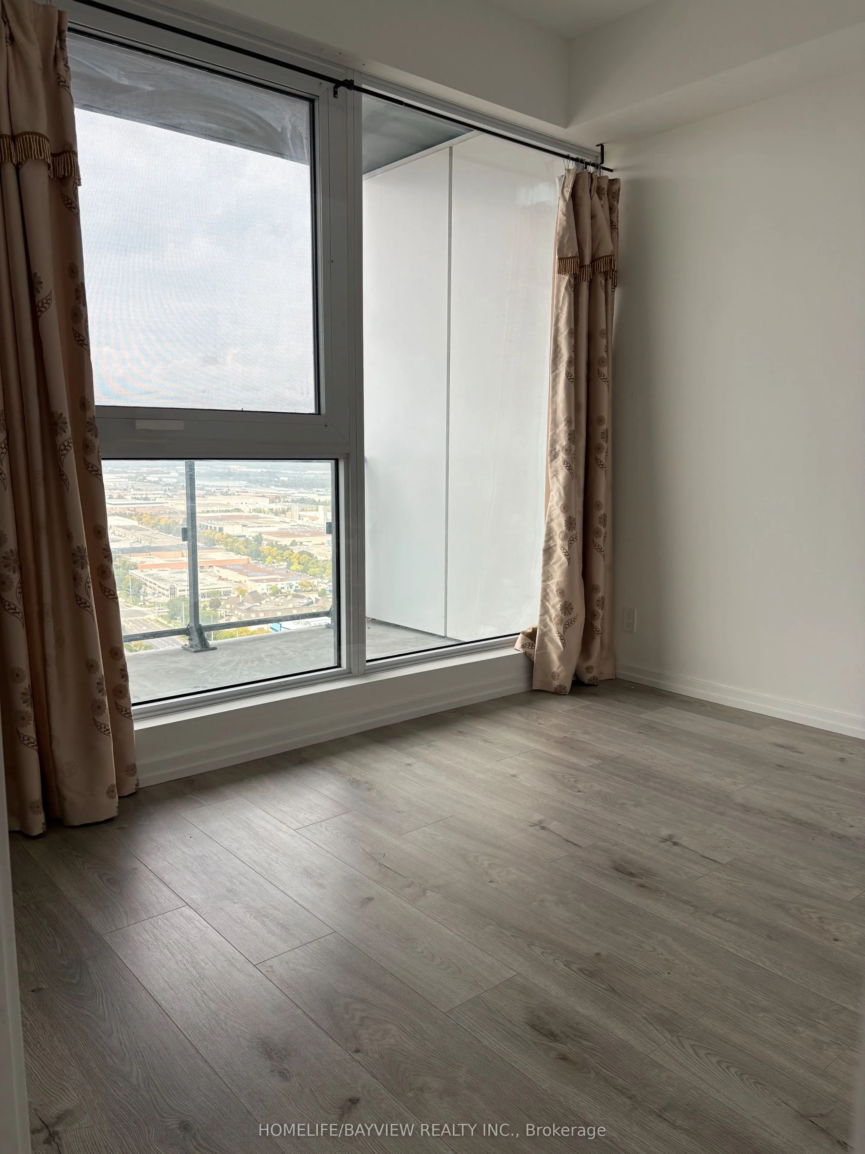 1000 Portage Street, #3712
