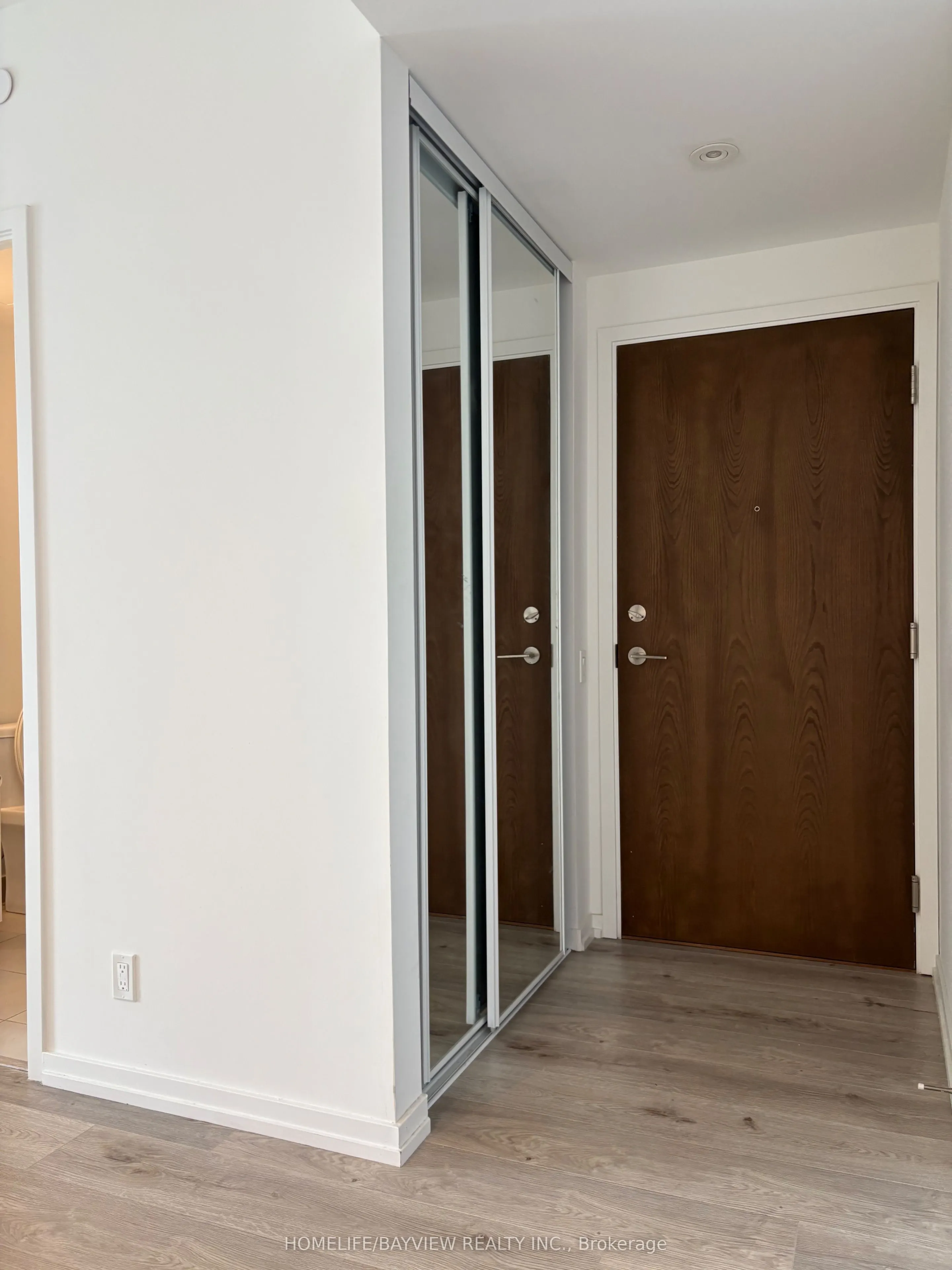 1000 Portage Street, #3712