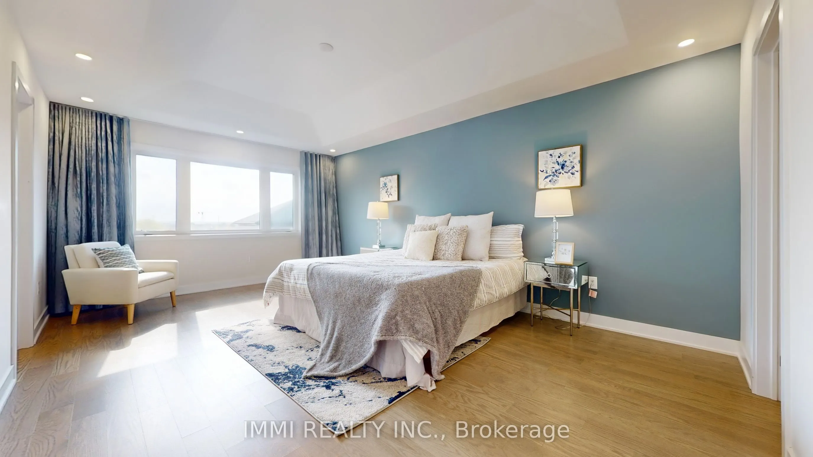 12 Badgerow Way