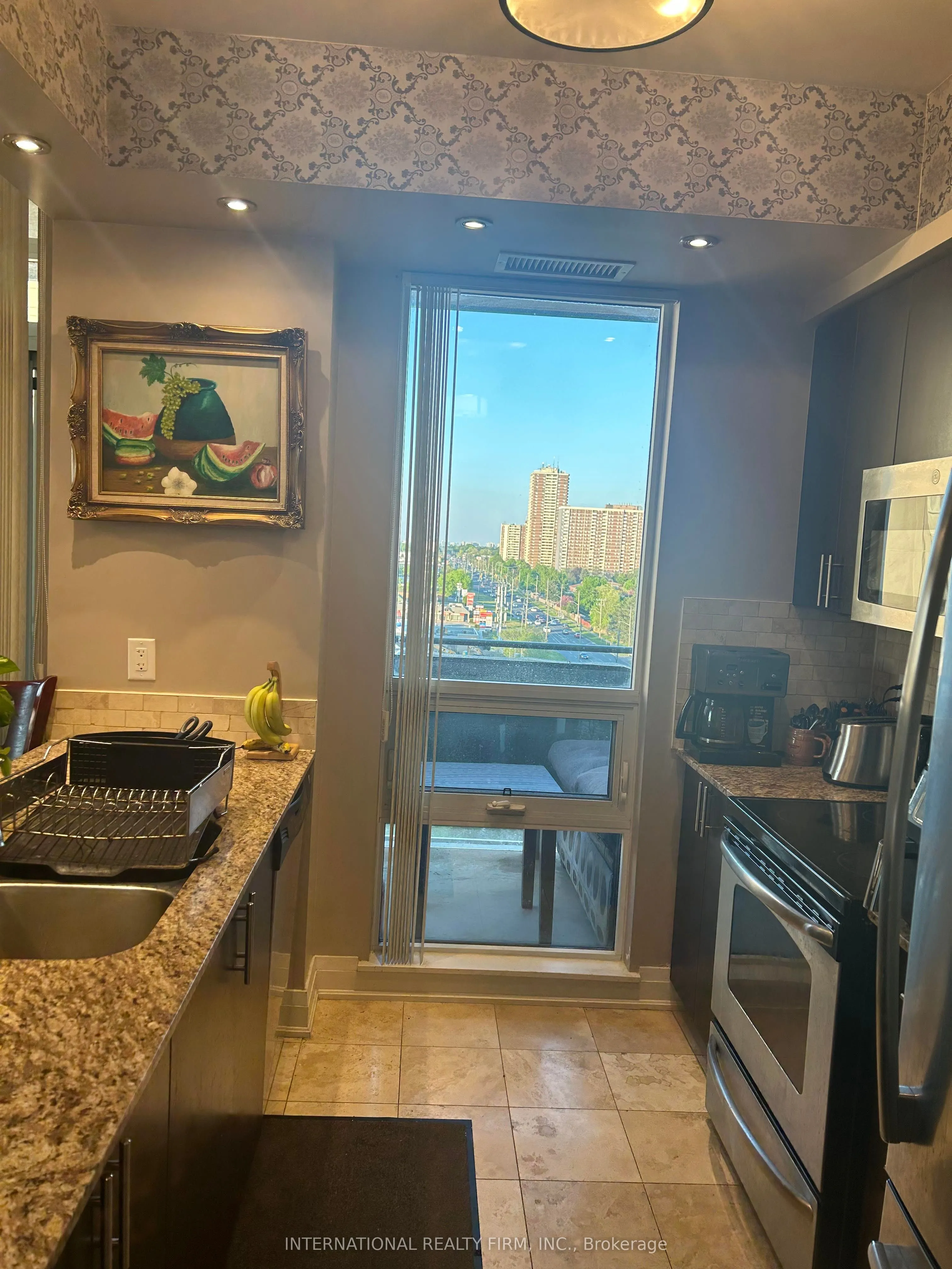 520 Steeles Avenue W, #1004