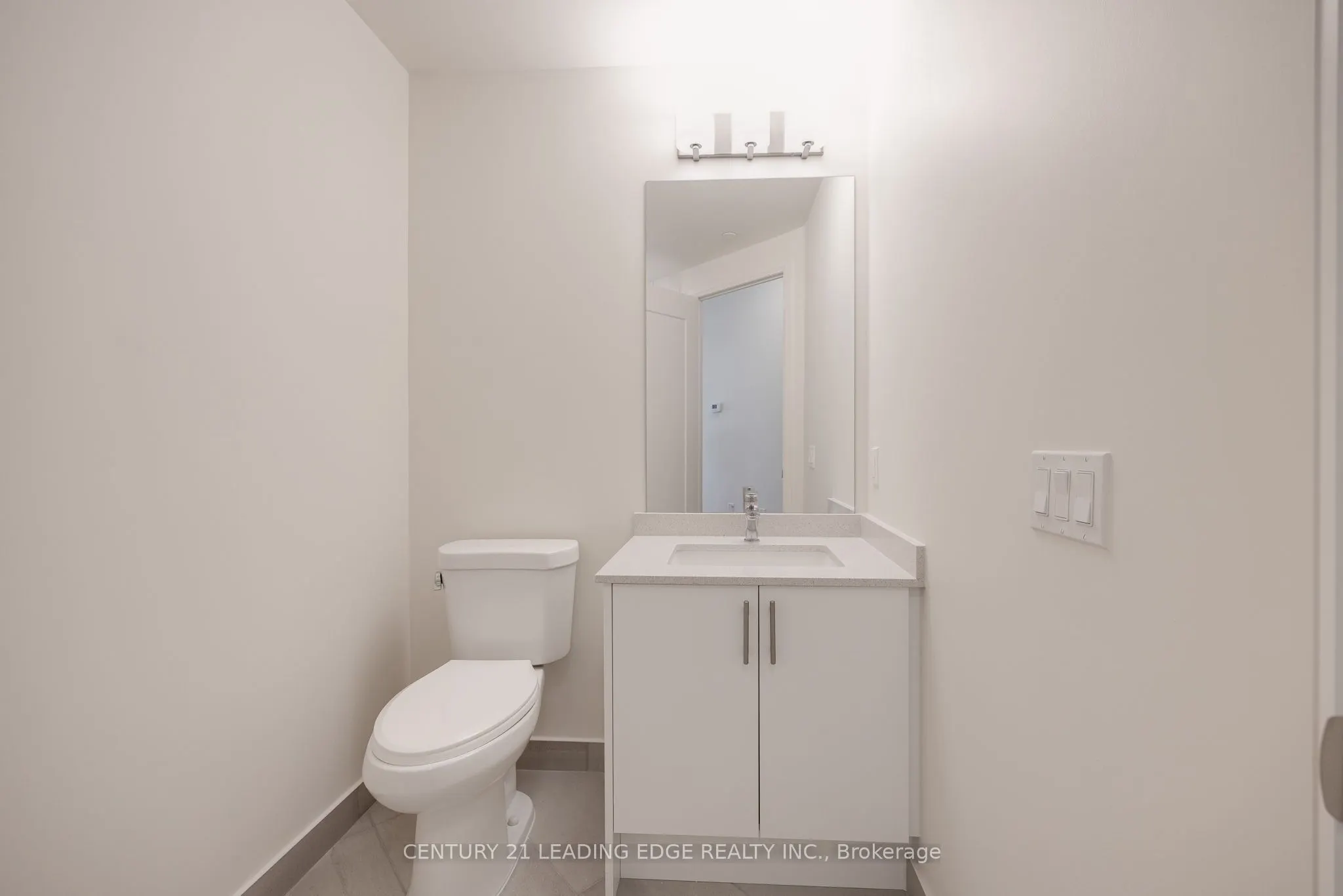 9000 JANE Street, #1521