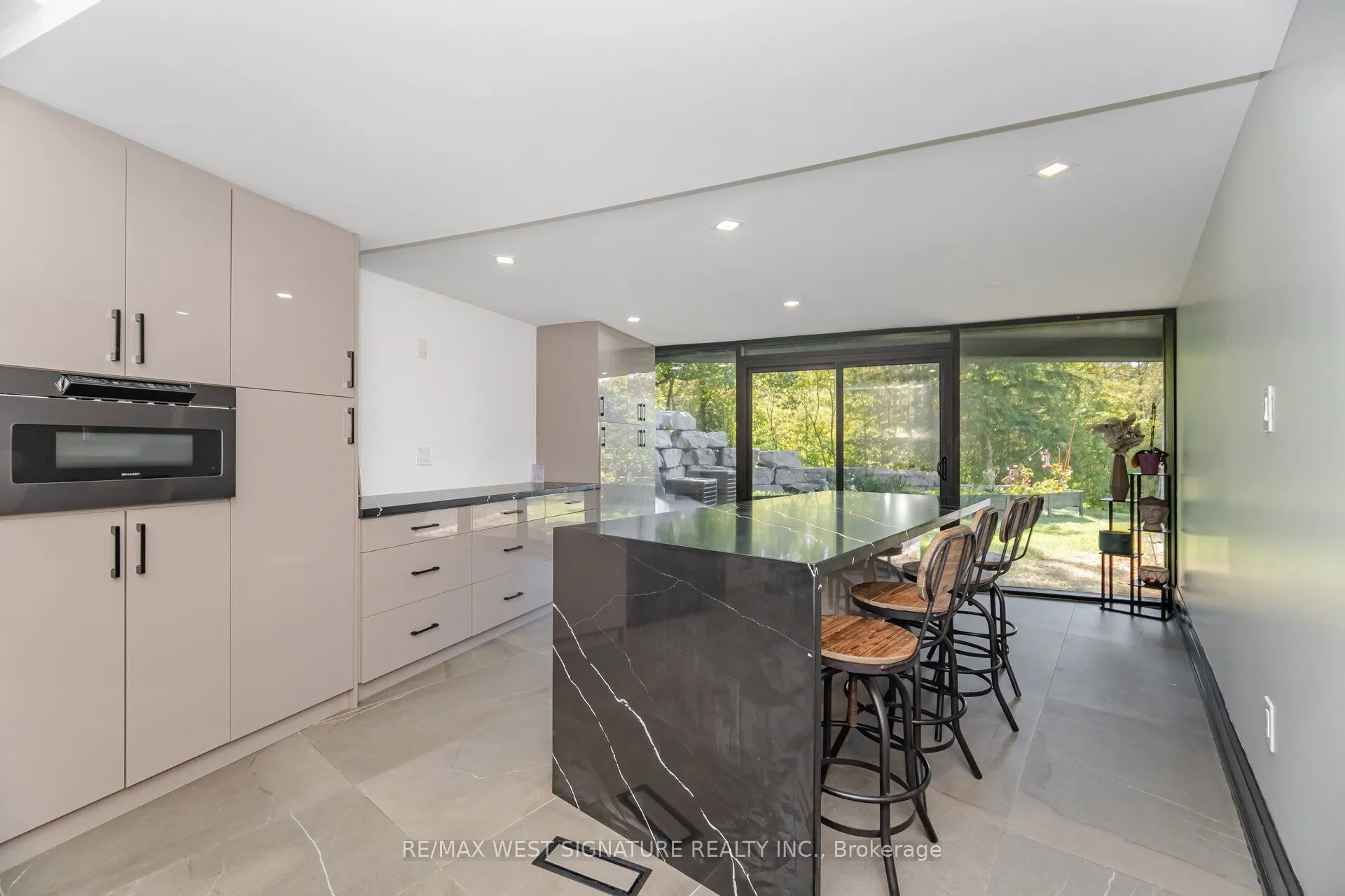 13280 7th Concession