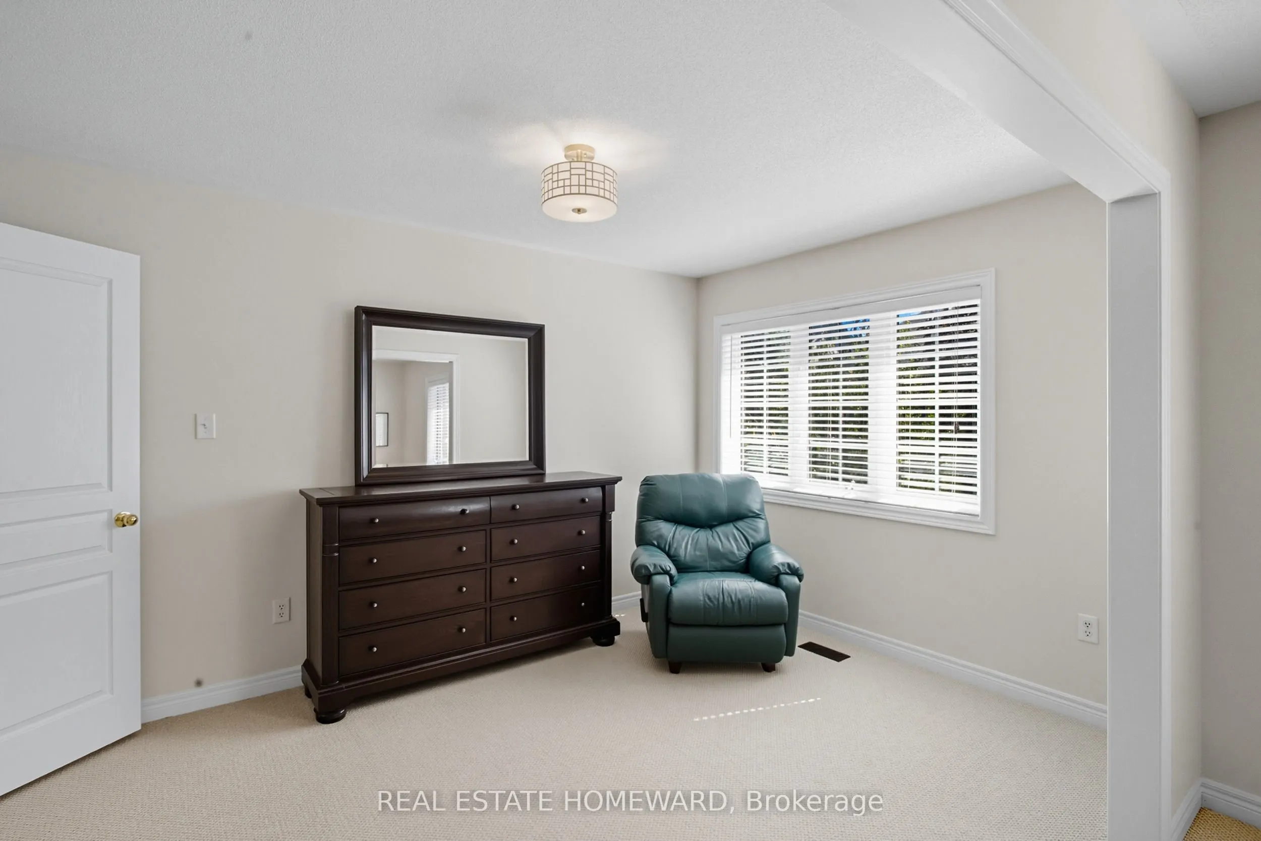 9 Tarmack Drive