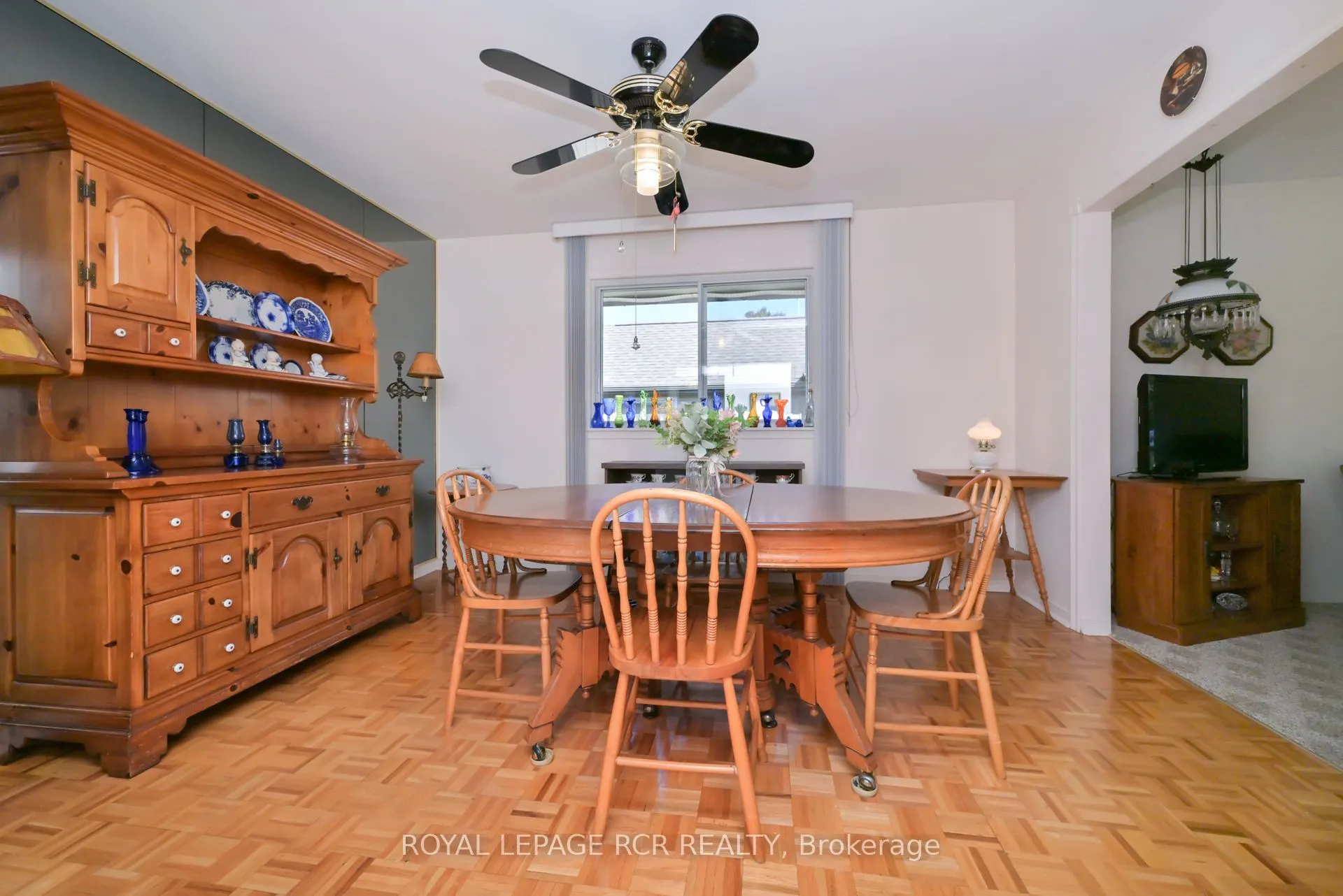 102 Tupper Street W