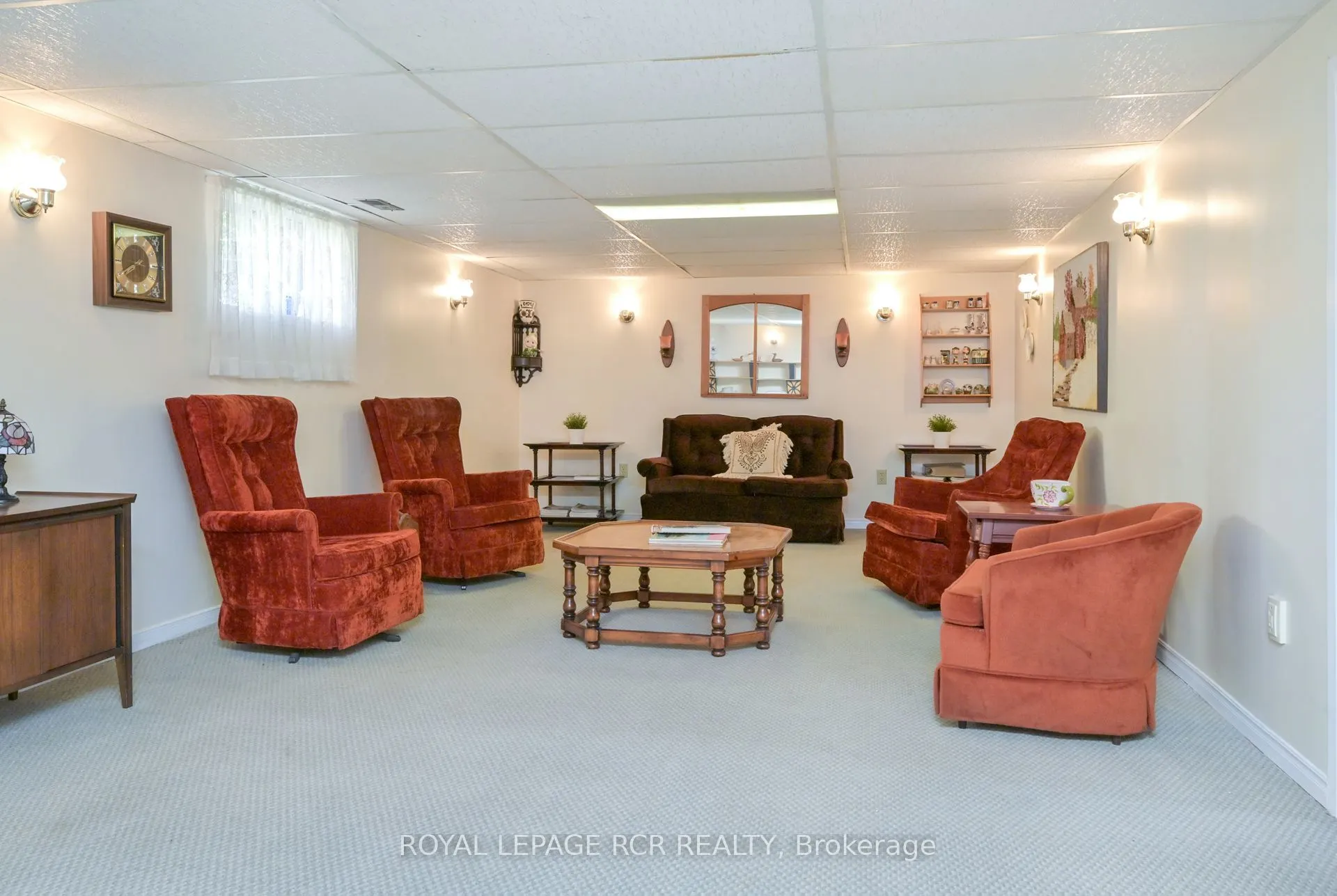 102 Tupper Street W