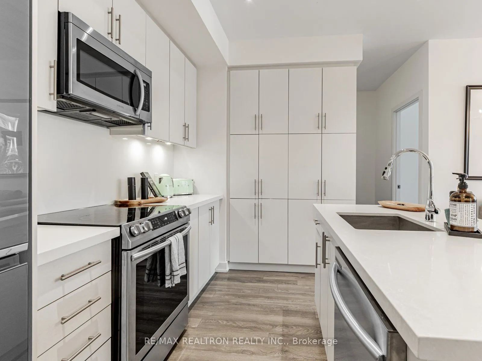 375 Sea Ray Avenue, #113