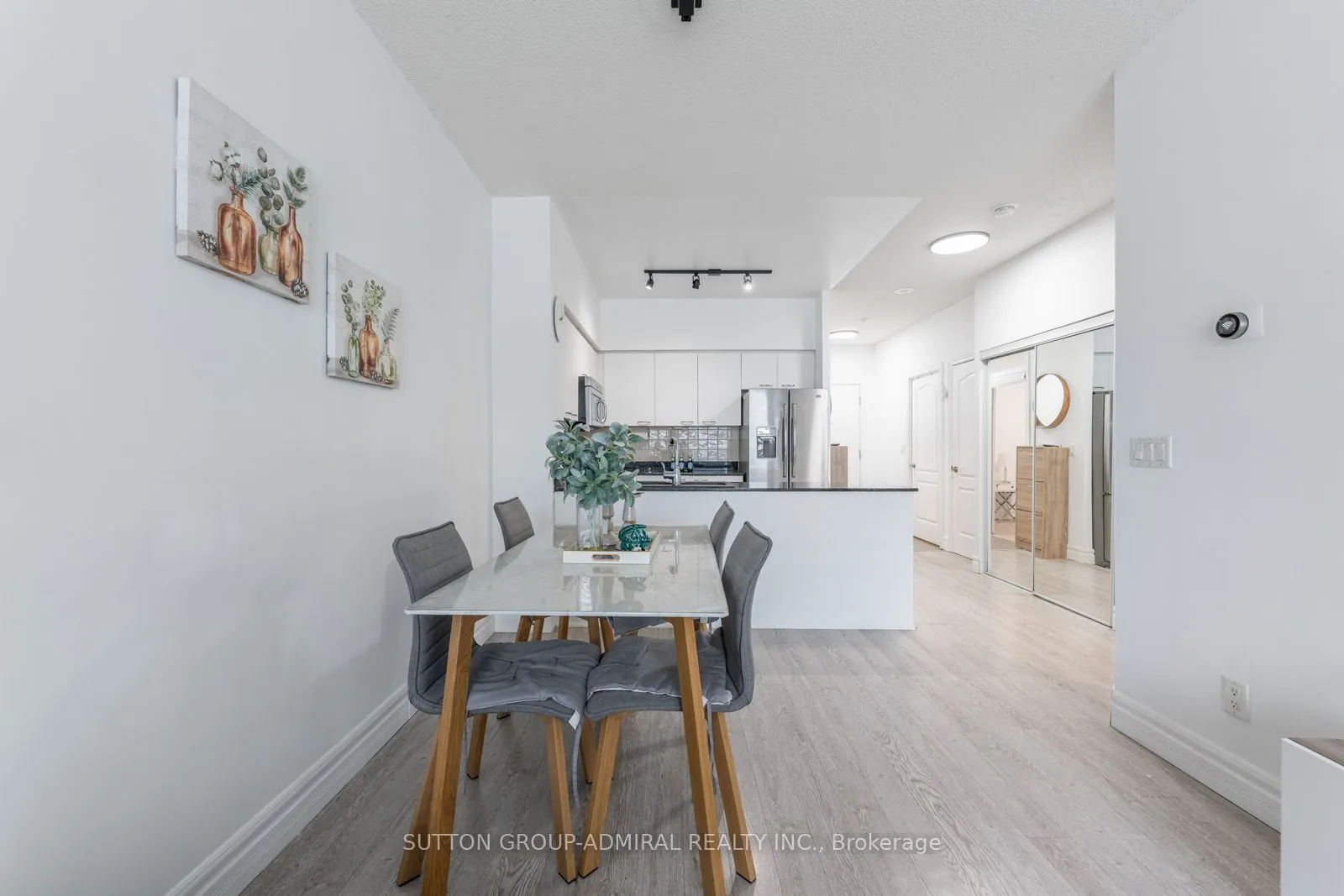 48 Suncrest Boulevard, #116