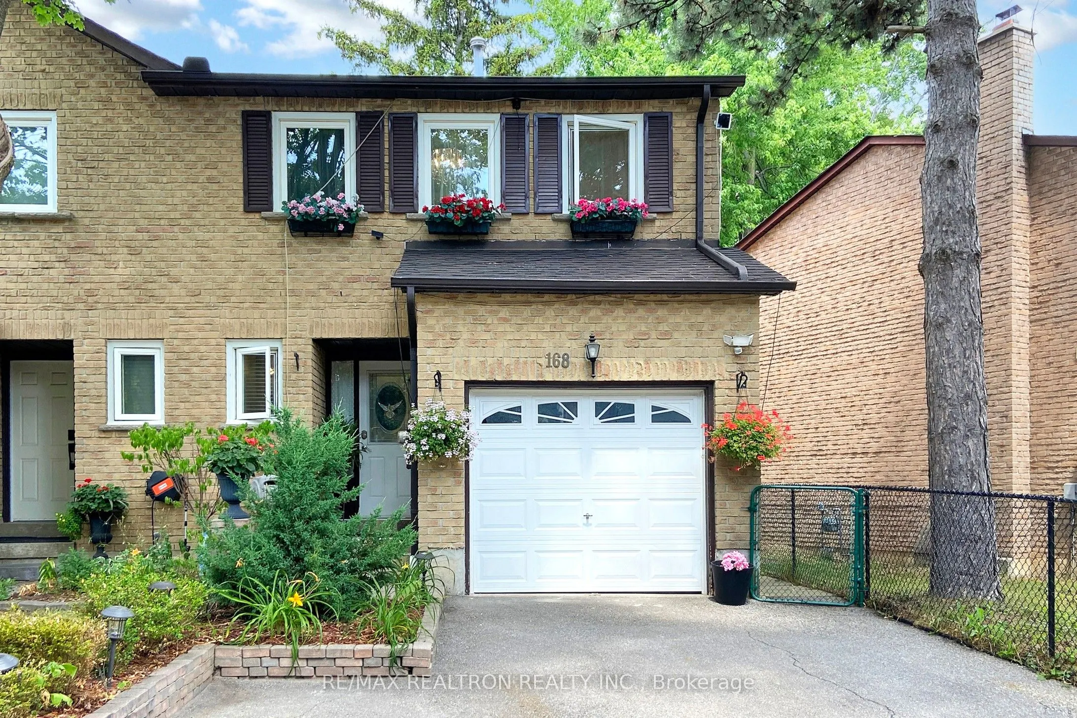 168 Cottonwood Court