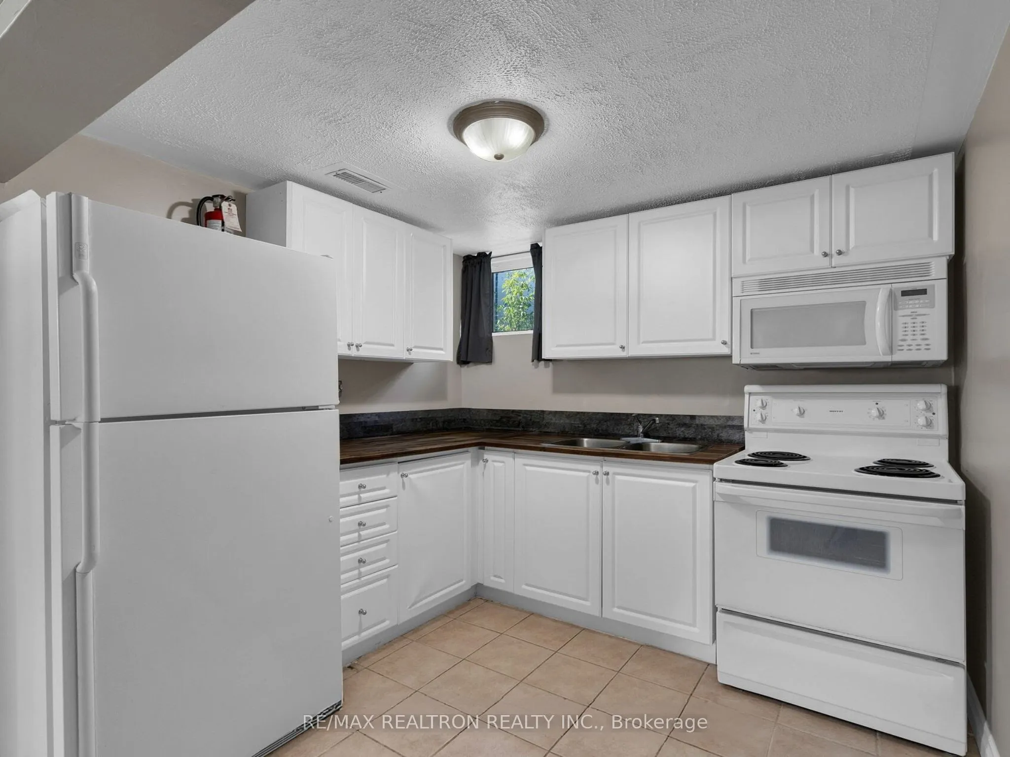 250 Queensville Side Road W, #Bsmt