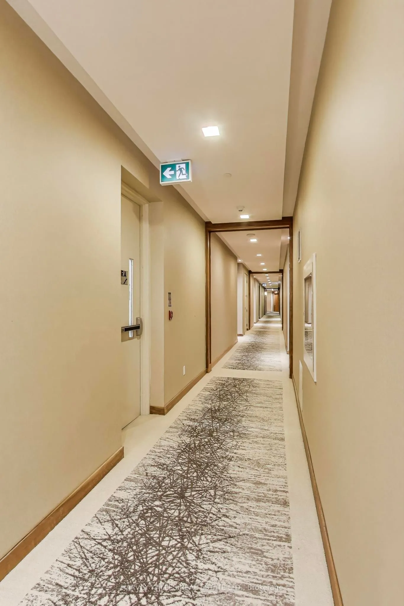 9 Stollery Pond Crescent, #11