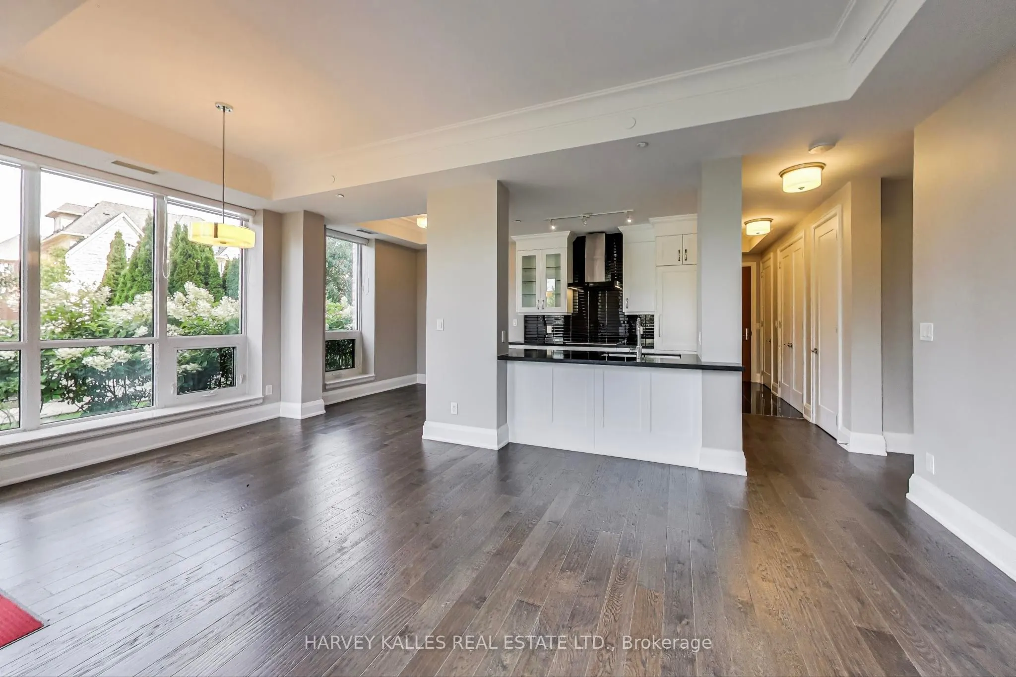 9 Stollery Pond Crescent, #11