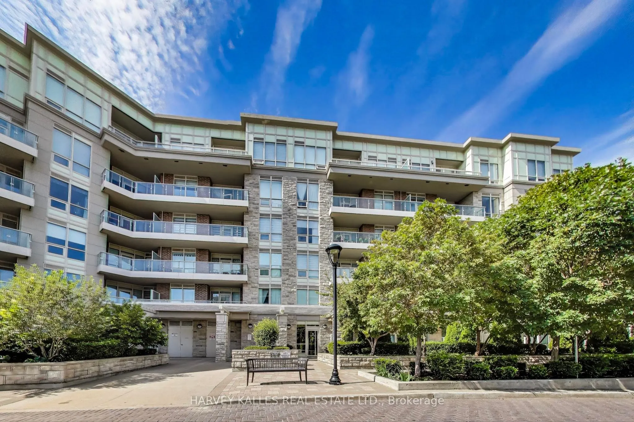 9 Stollery Pond Crescent, #11