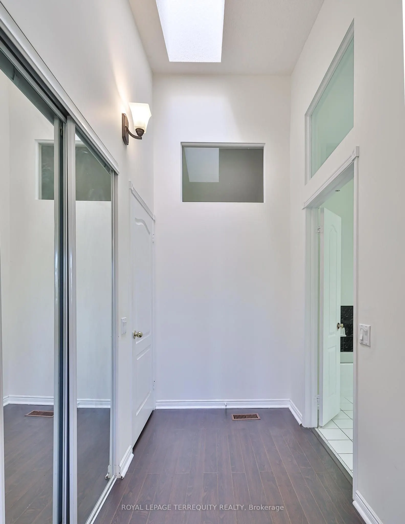900 Steeles Avenue W, #105