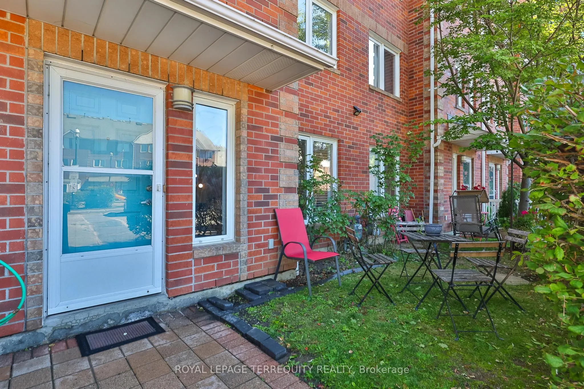 900 Steeles Avenue W, #105