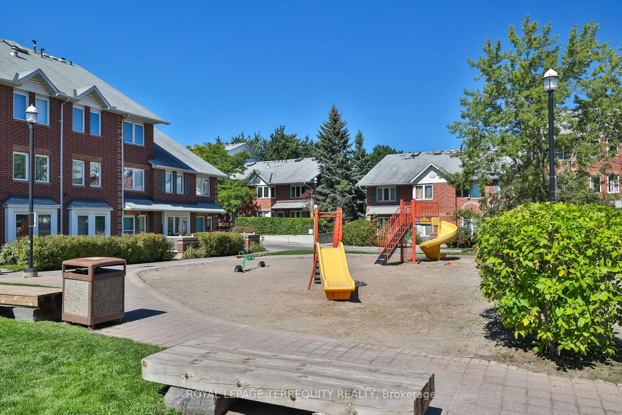900 Steeles Avenue W, #105