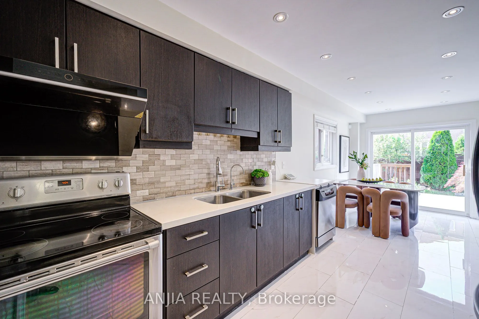 74 Weatherill Road