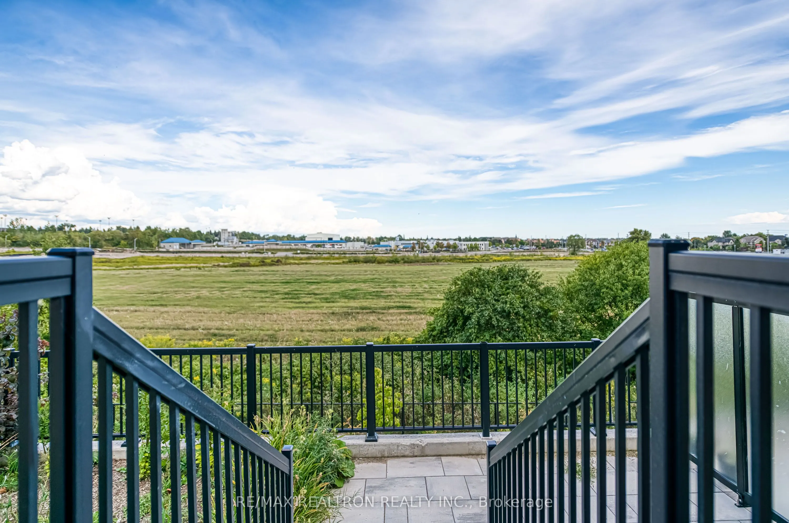 7 Steckley House Lane, #616