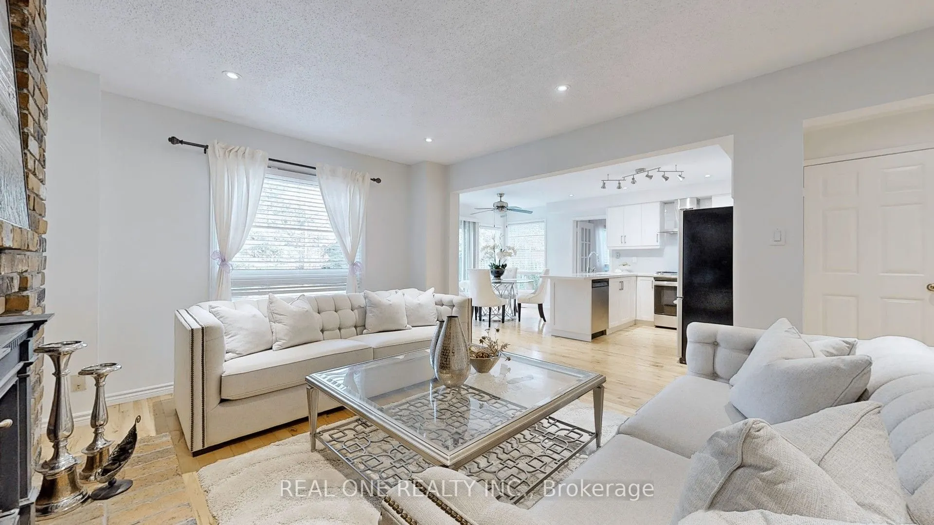 35 Aitken Circle