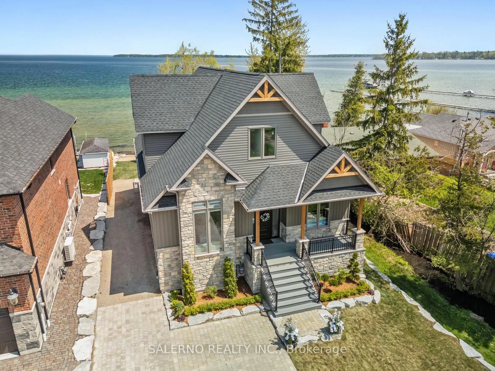 1889 Simcoe Boulevard