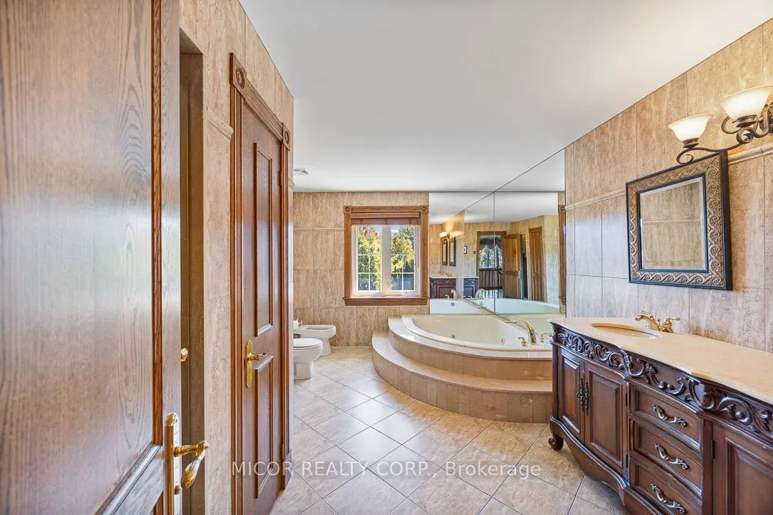 11 Meadowland Court