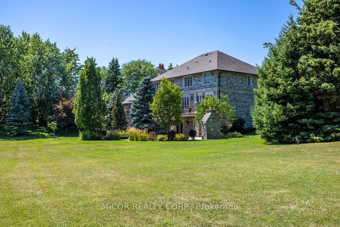 11 Meadowland Court