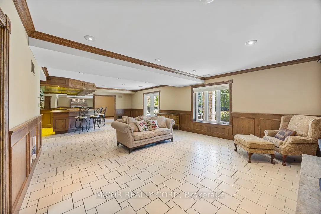 11 Meadowland Court