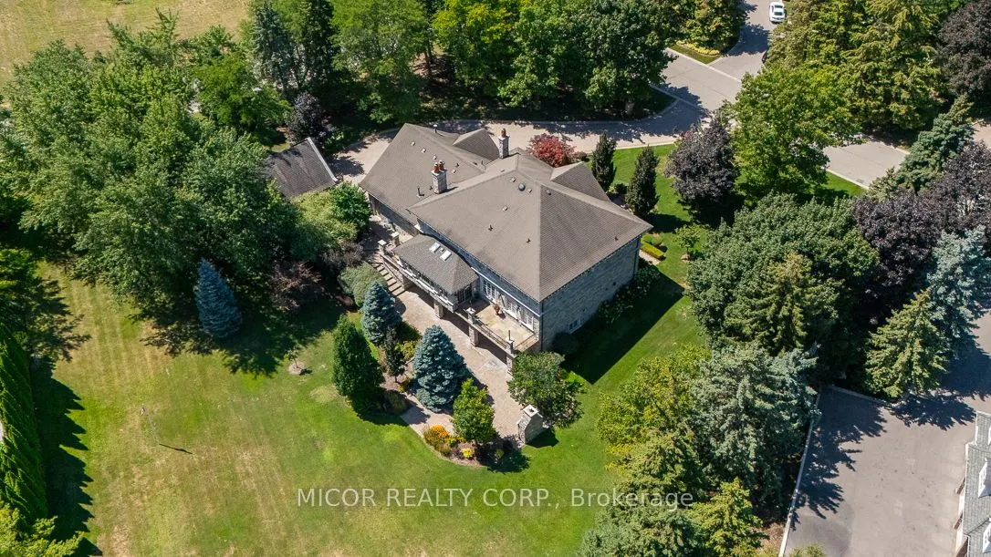 11 Meadowland Court