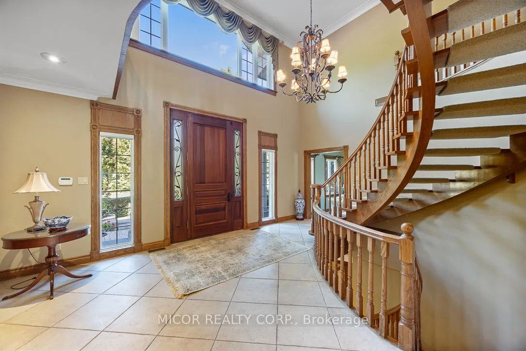 11 Meadowland Court