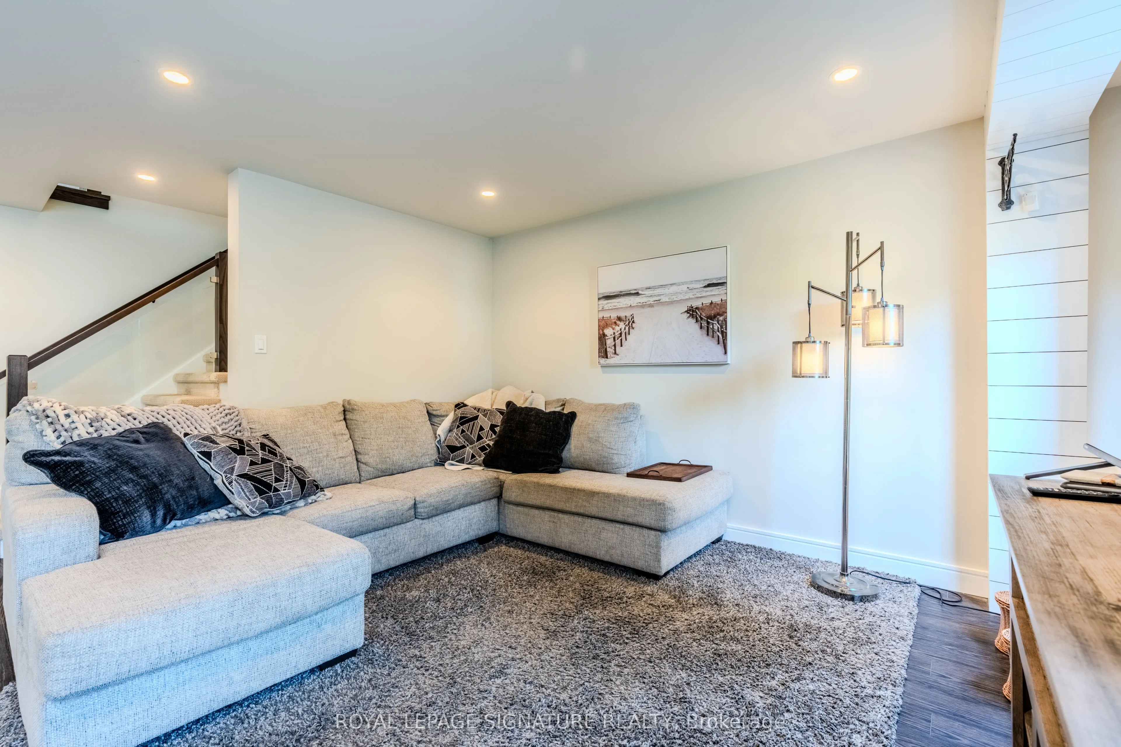 109 Maplewood Drive