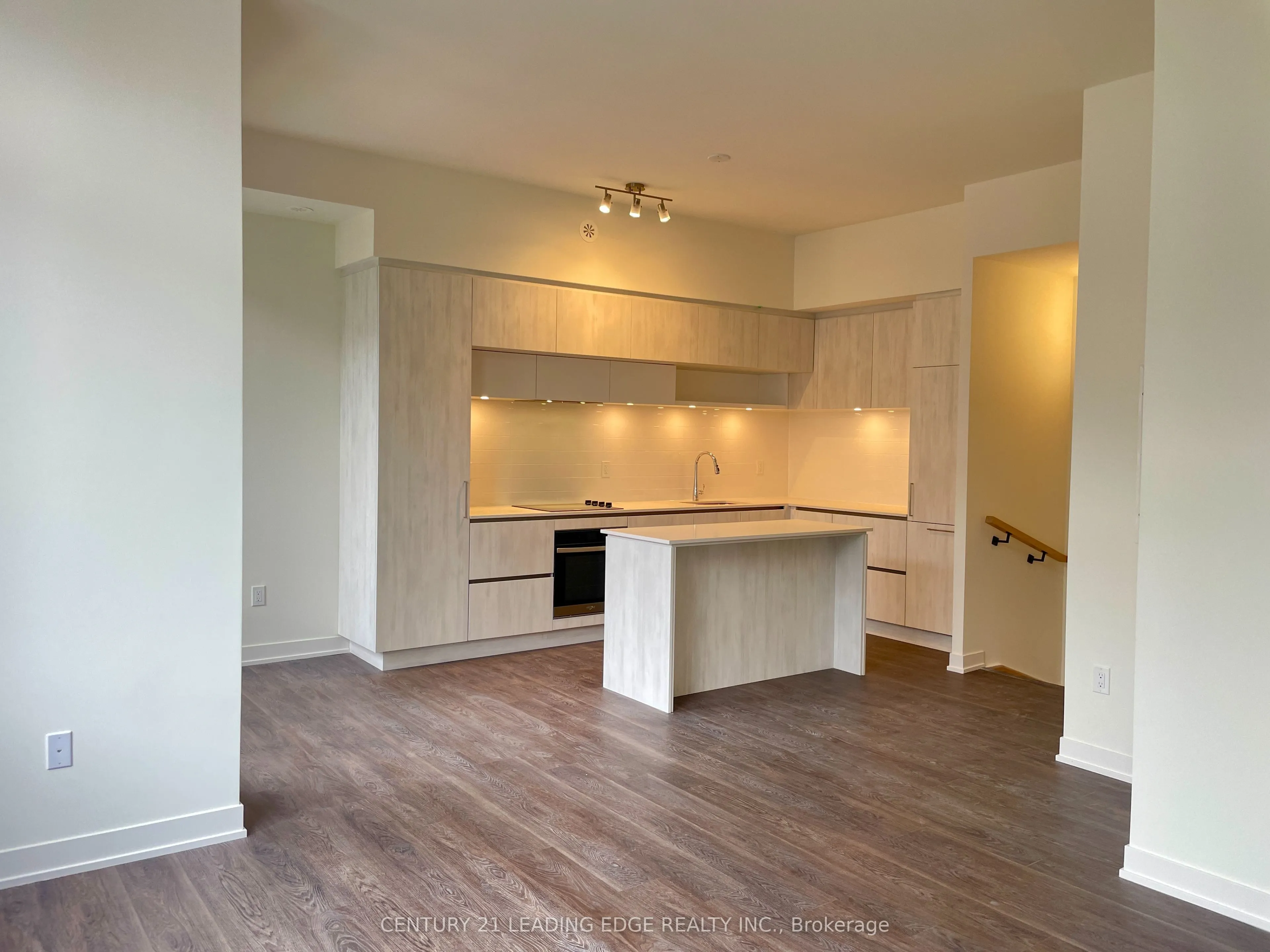 2 Steckley House Lane, #924