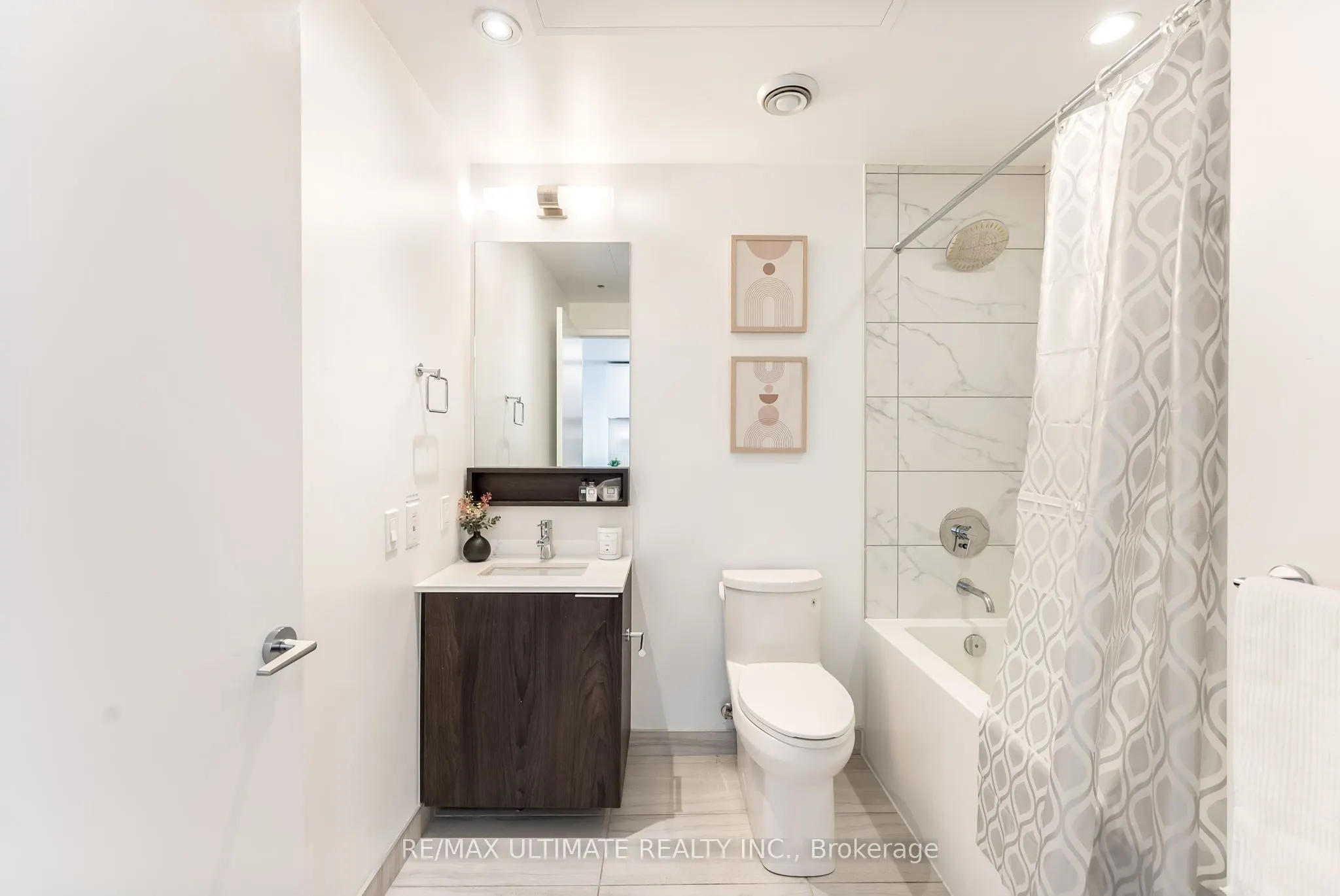 950 Portage Parkway, #4801
