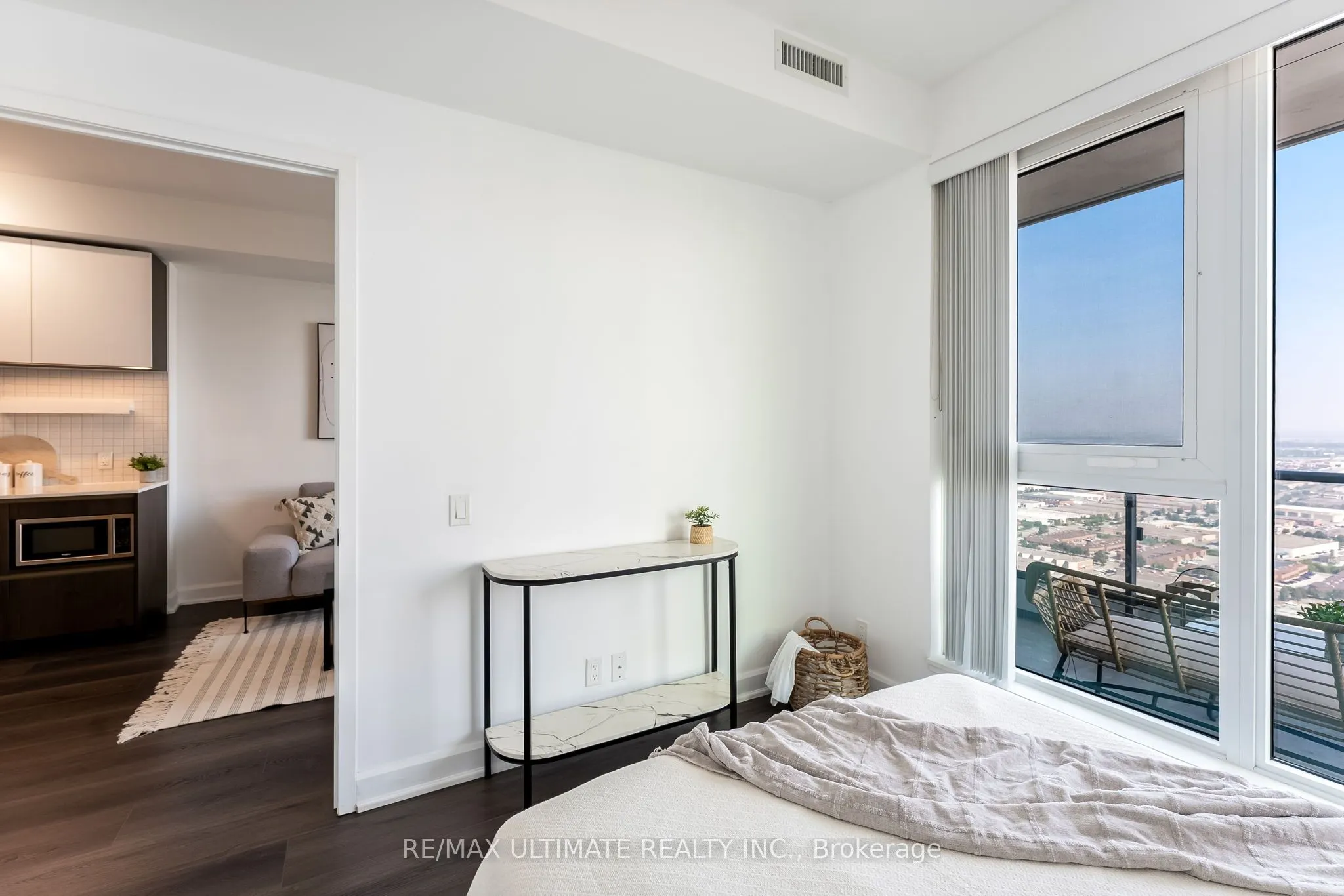 950 Portage Parkway, #4801