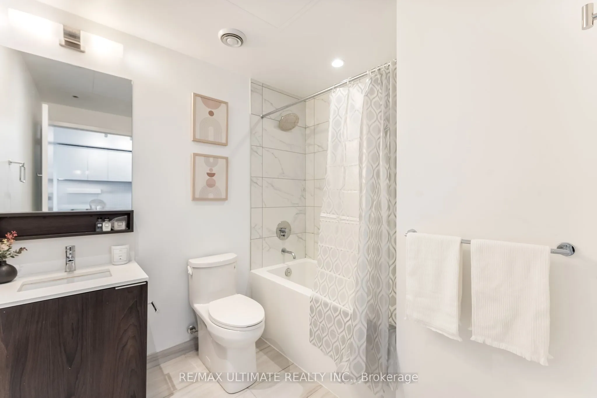 950 Portage Parkway, #4801