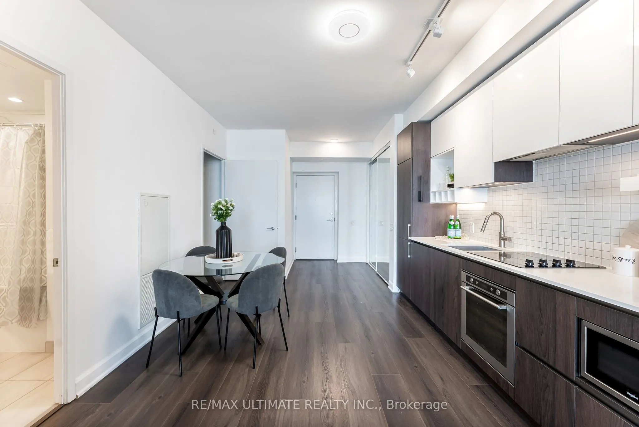 950 Portage Parkway, #4801
