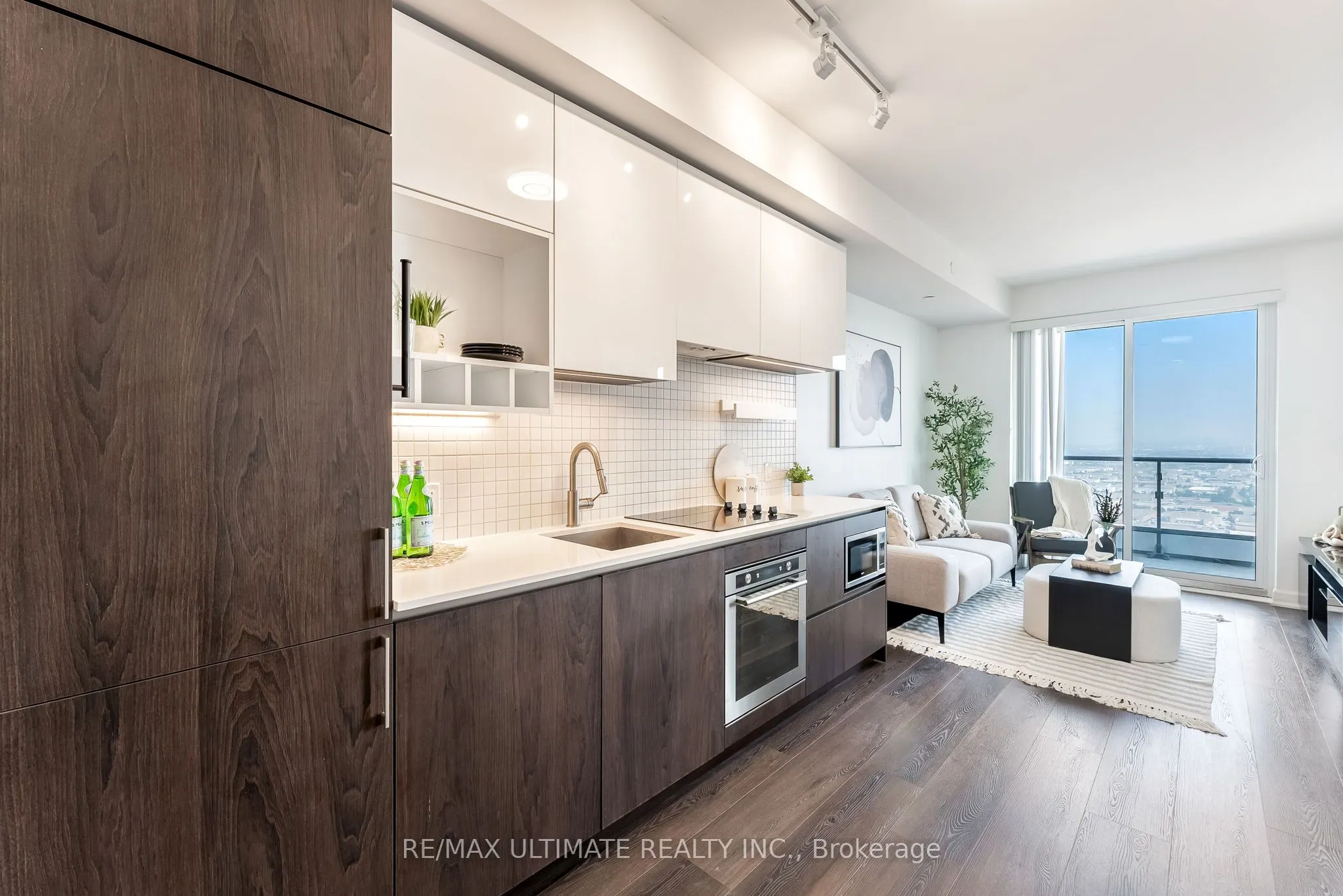 950 Portage Parkway, #4801