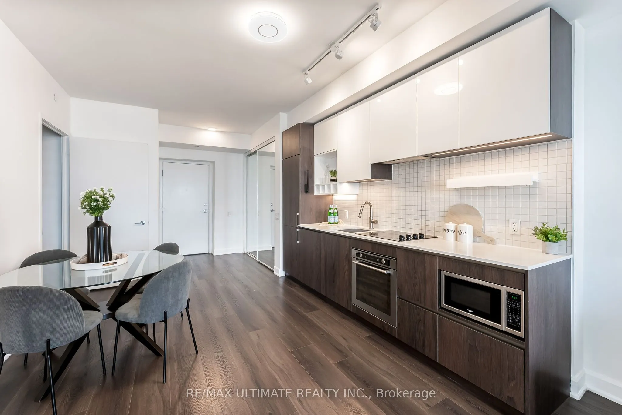 950 Portage Parkway, #4801