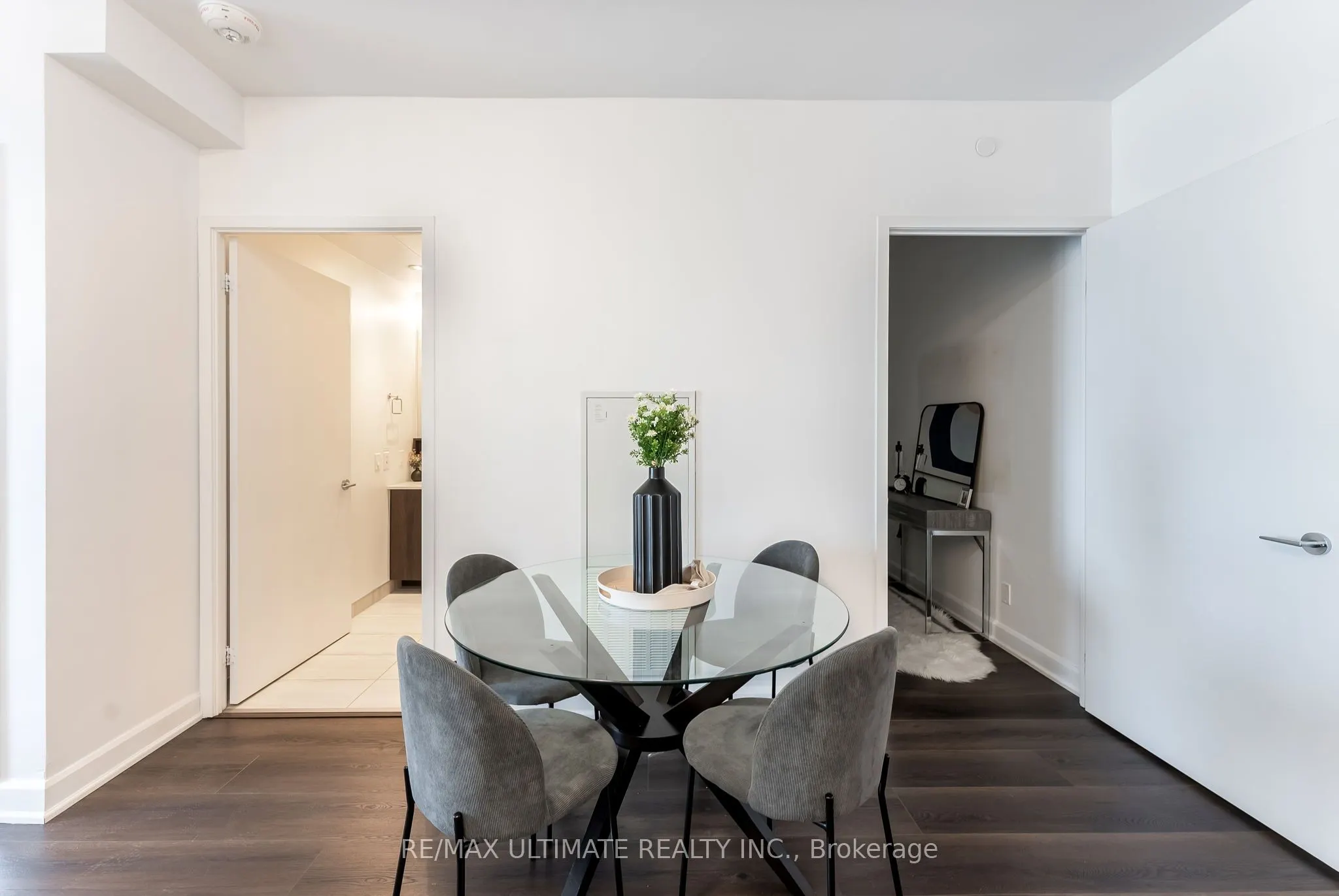 950 Portage Parkway, #4801