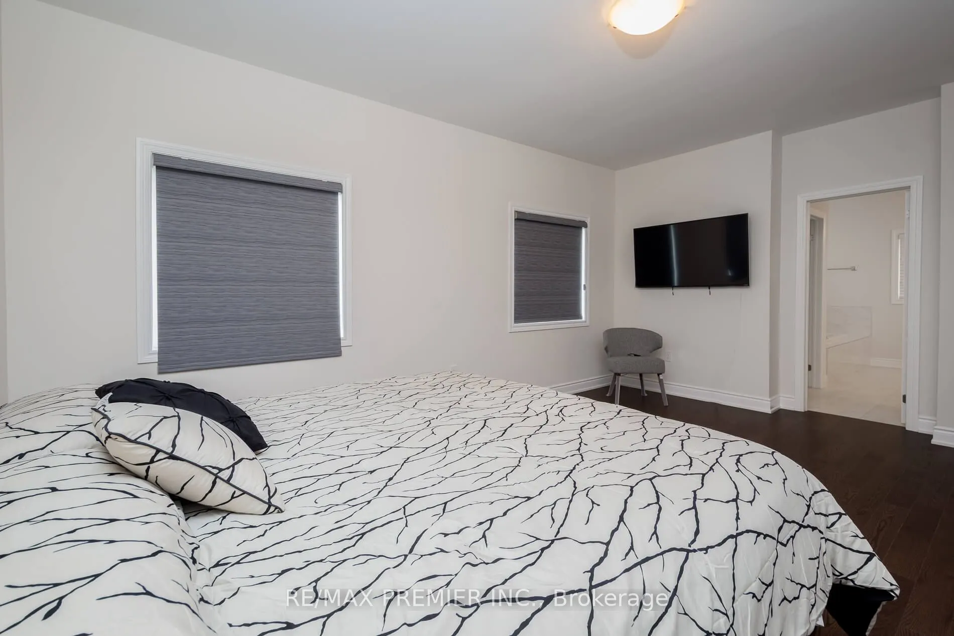 115 Rotondo Crescent